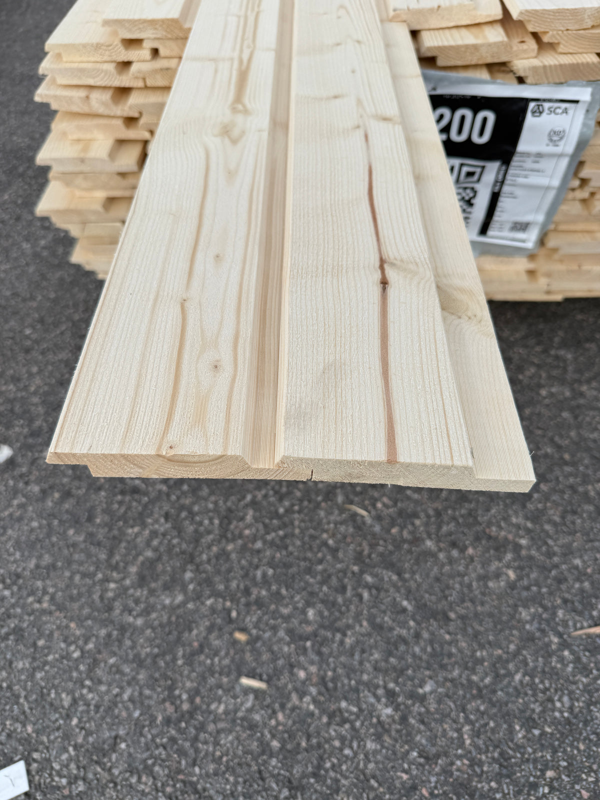 Parti Spårpanel 22x120 mm – 4,20 m 142st (Andra sortering)