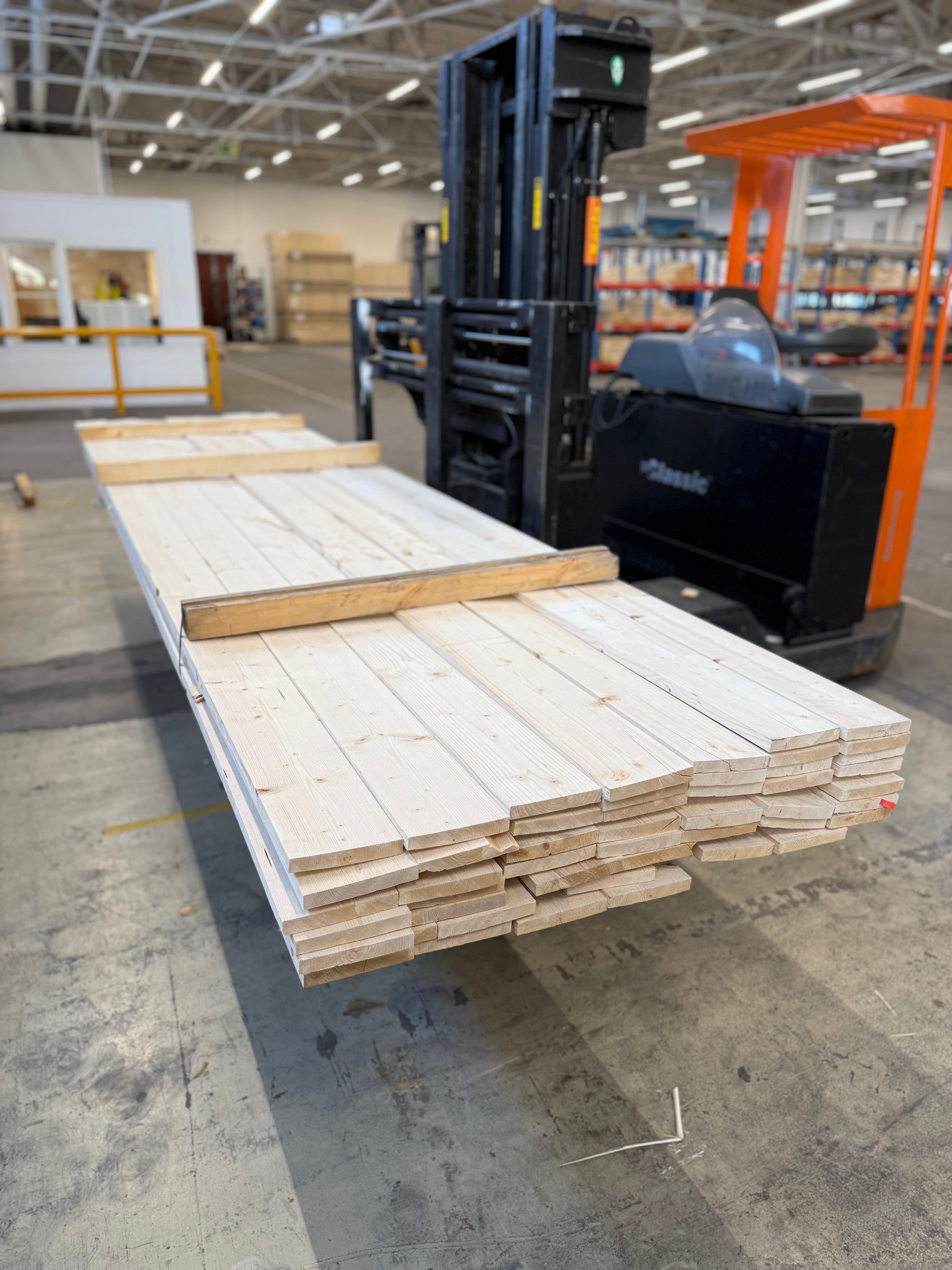 22x145mm 4.20m kan variera i tjocklek och kvalite 48st gran b-sortering