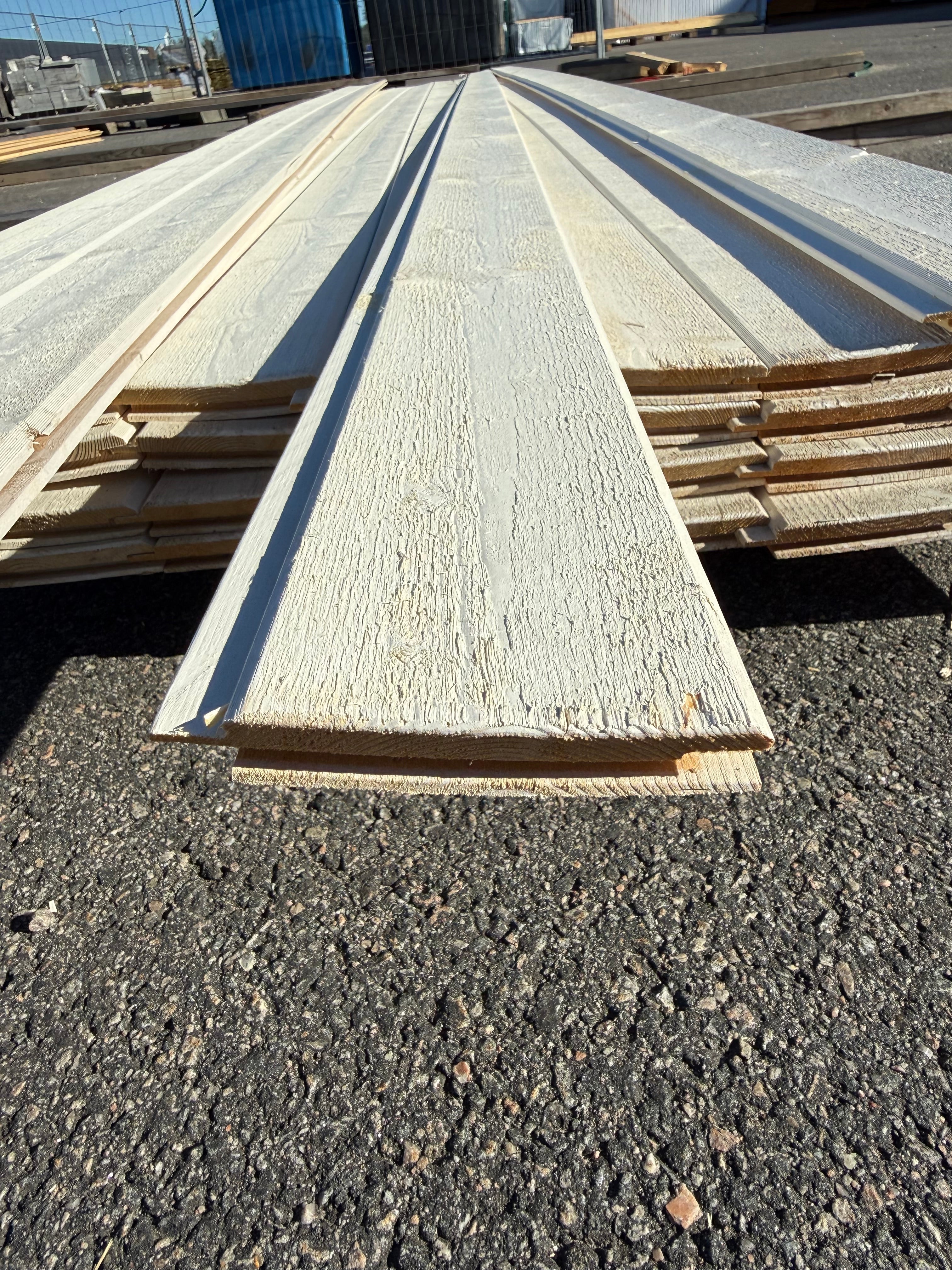 Paket Ytterpanel 22x120mm – 36 st (5,40 m, gran, grundmålad, ändspont)