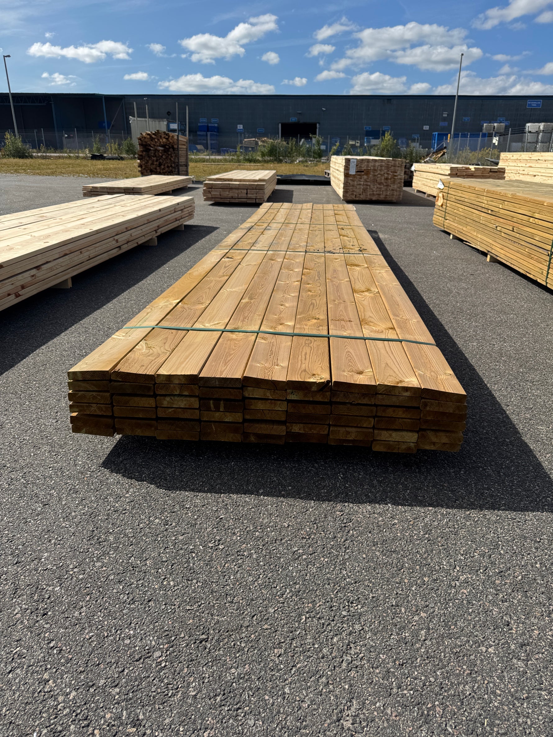 Paket Slät Trall 28x120 – 54st – 5.40 m – NTR AB – ANDRASORTERING