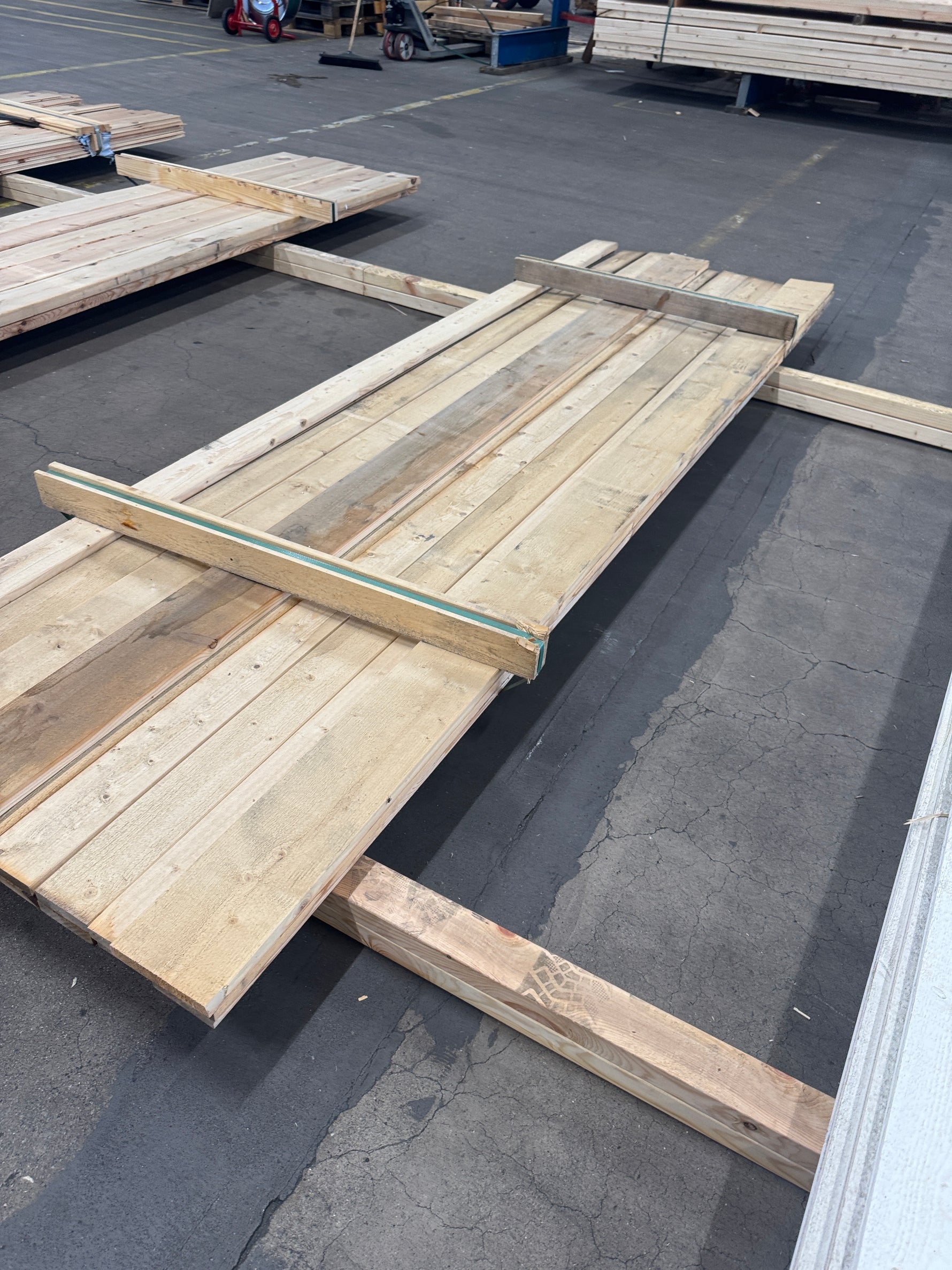 Paket Finsågade Brädor 22x95 och 22x145 mm 3,00 m – 21 st