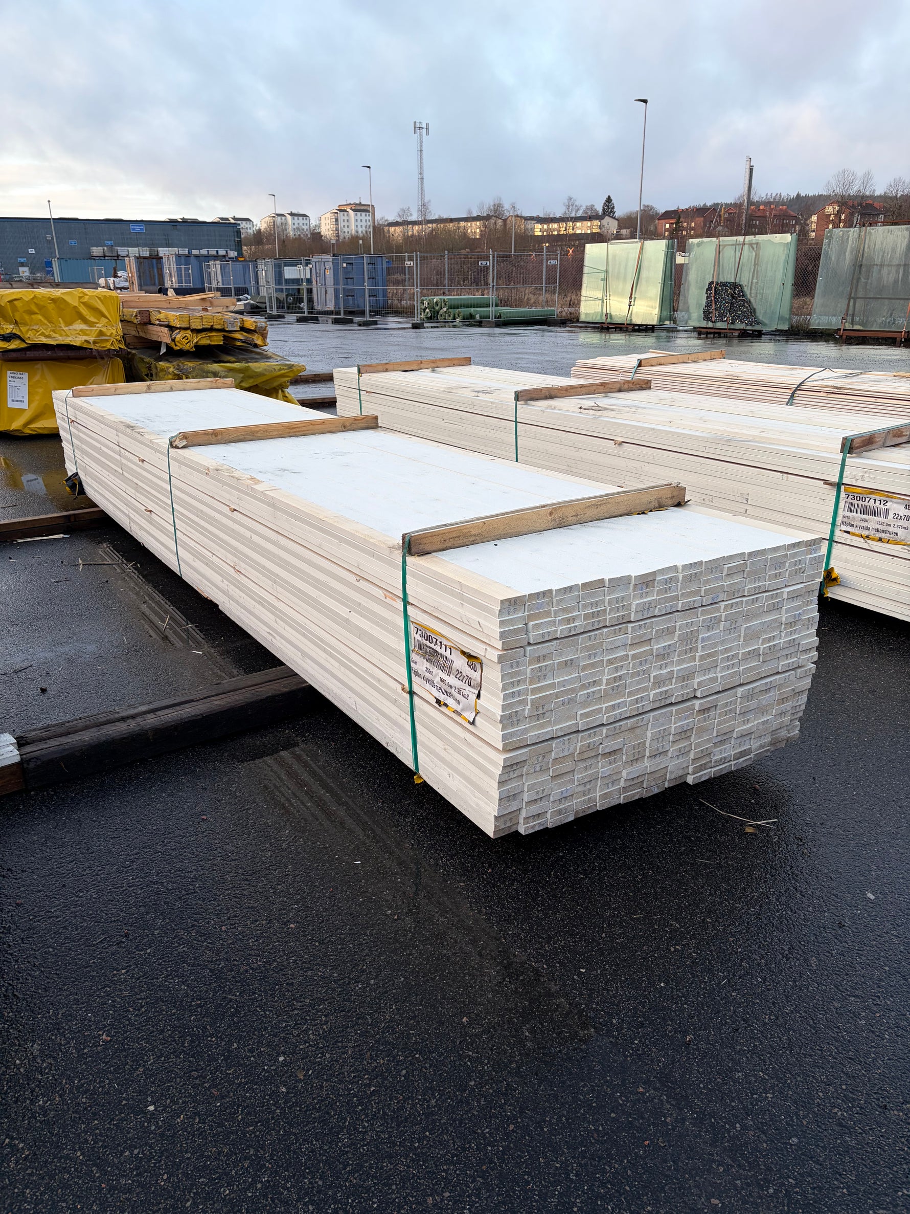 Paket Råplan Klyvsida Mellanstruken 22x70mm, 350st 4.80m - Spirec