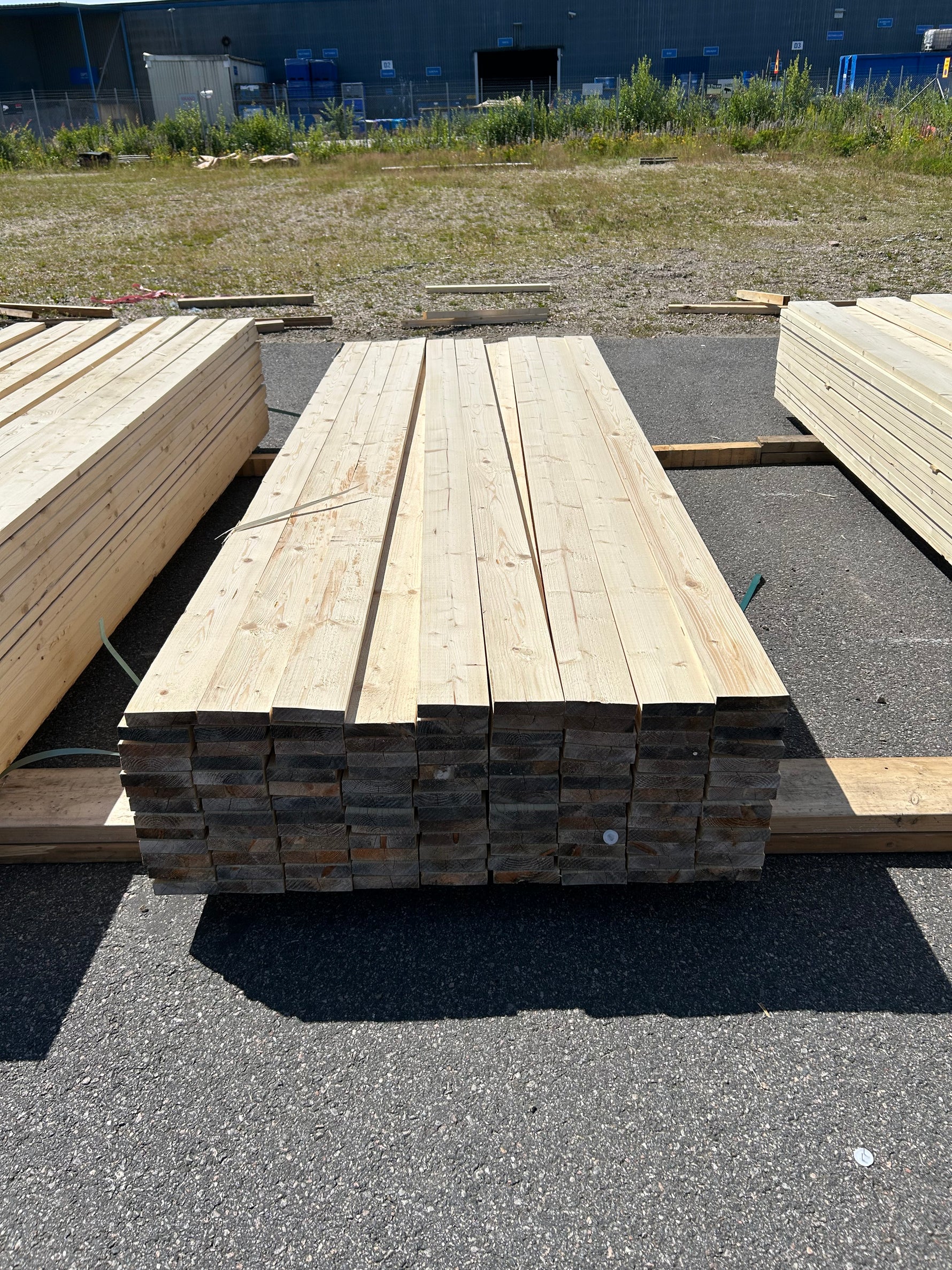 Paket Finsågade Brädor 28x120mm 3.0m 116st Obehandlade