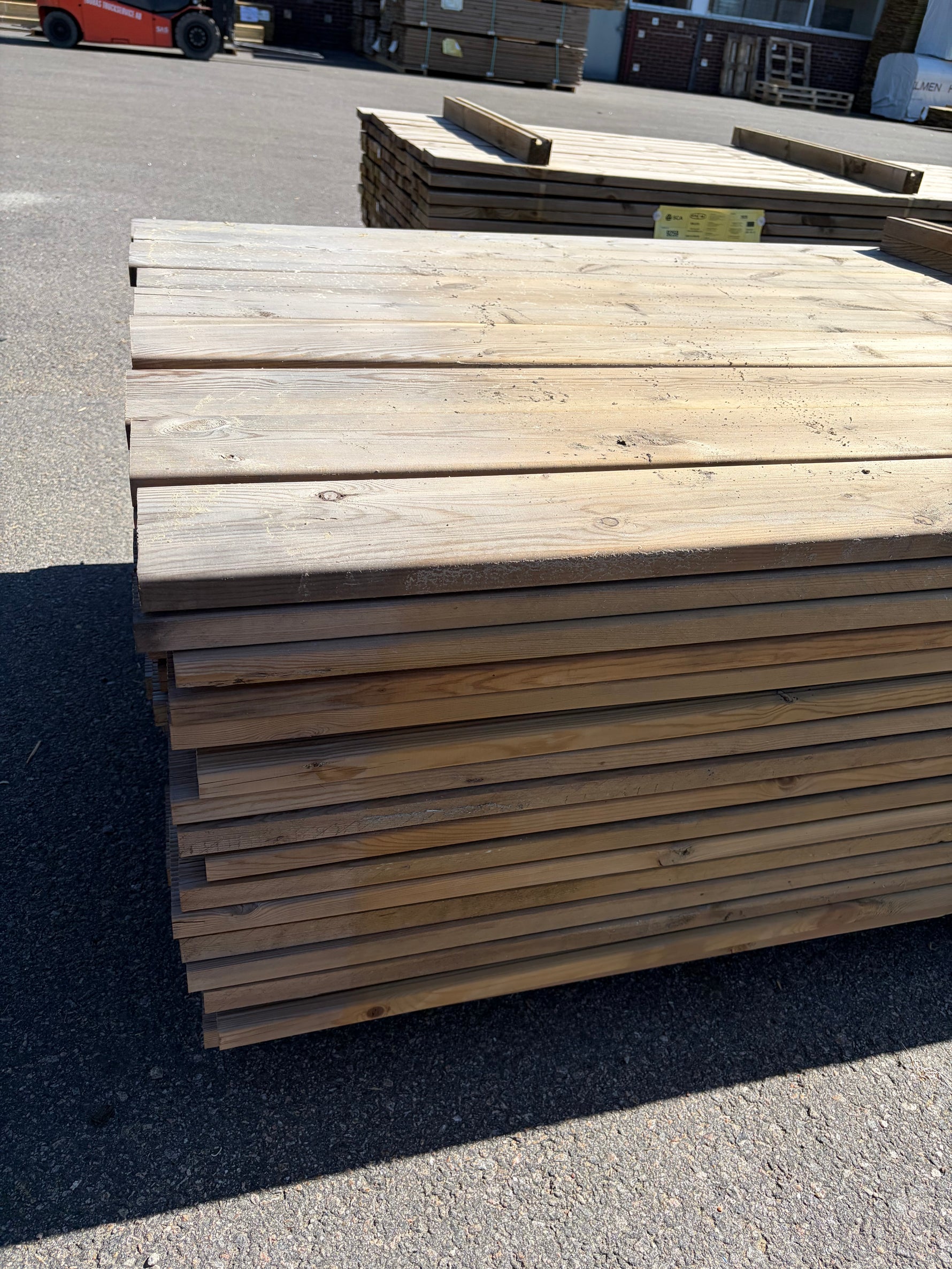 Paket Tryckimpregnerad Rillad Trall 28x120mm, 144st 5,10m
