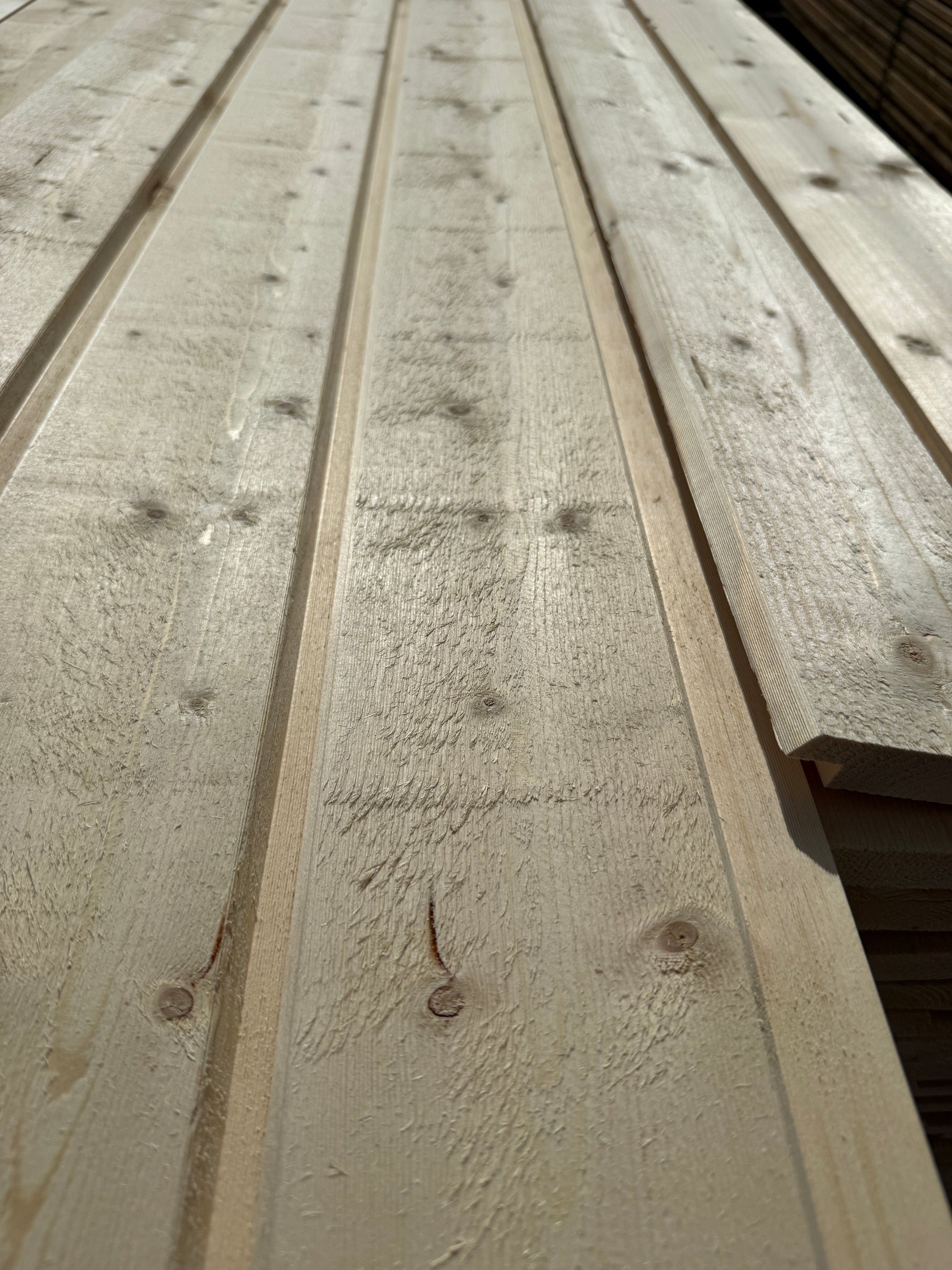 Paket Ytterpanel Dubbelfasspont 22x145mm 5.10m 175st Obehandlad