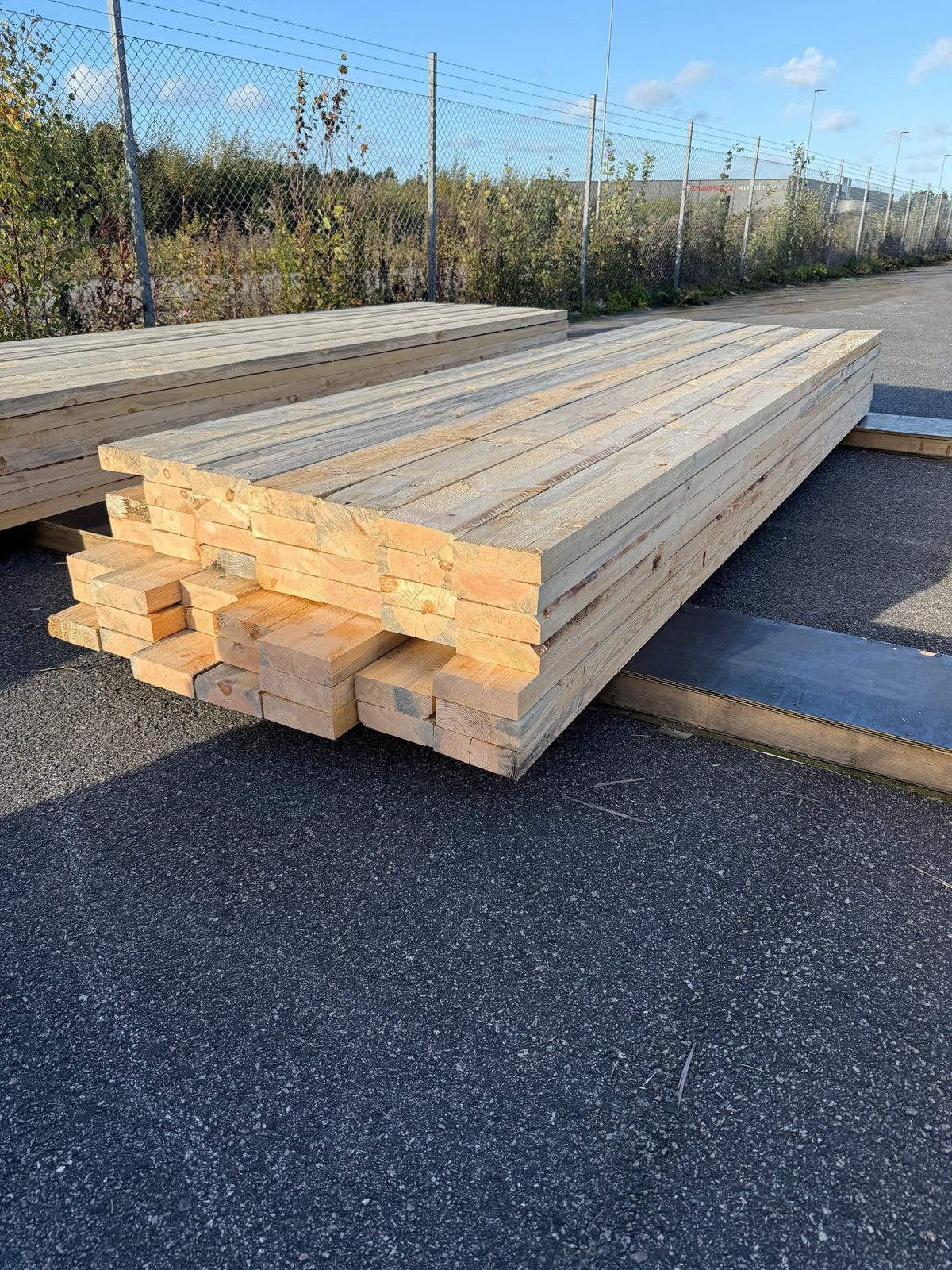 Paket Ohyvlade Reglar 47x150mm (3,30–3,60m) 49st Fuktskadat