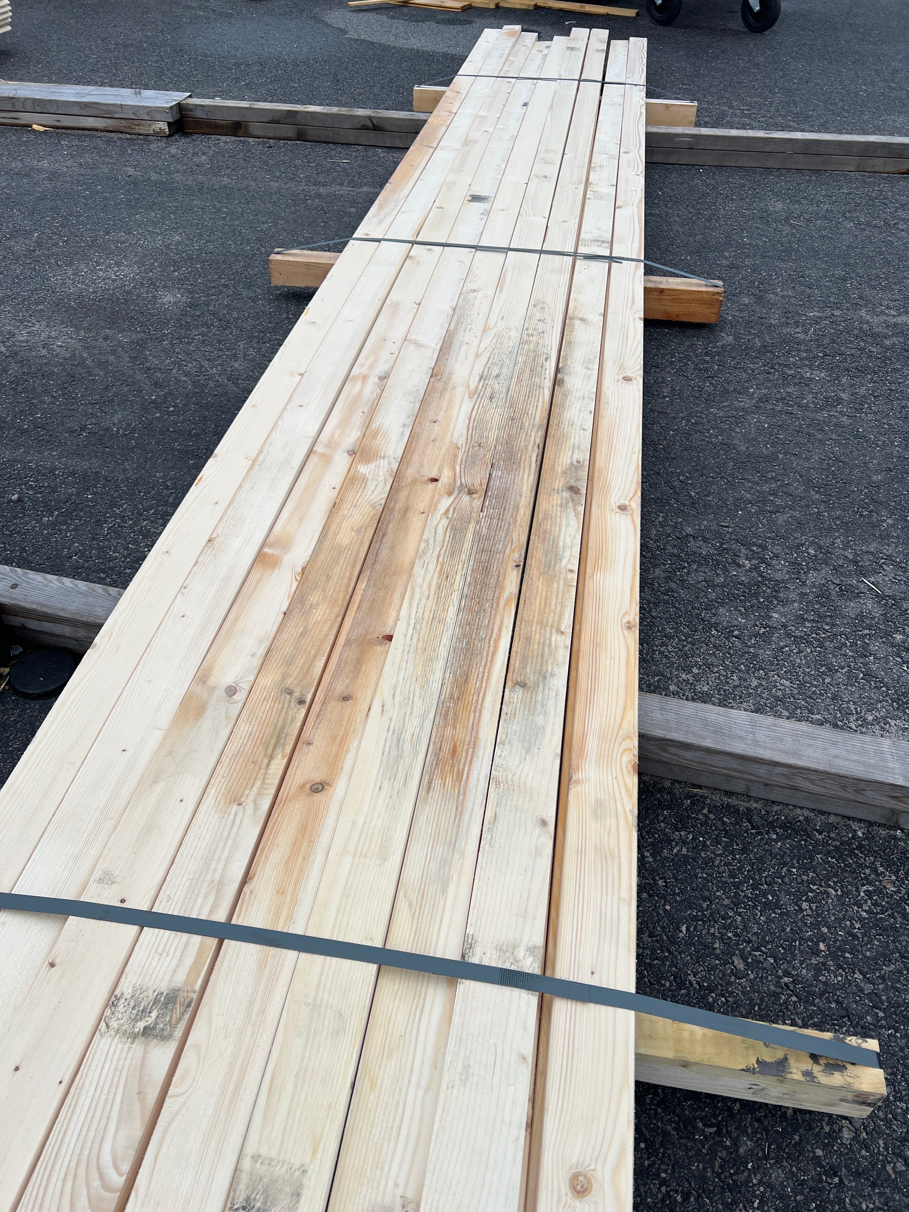 Paket Ytterpanelbräda 22x70 18 st fuktskadat 4,80m (B-Sortering)