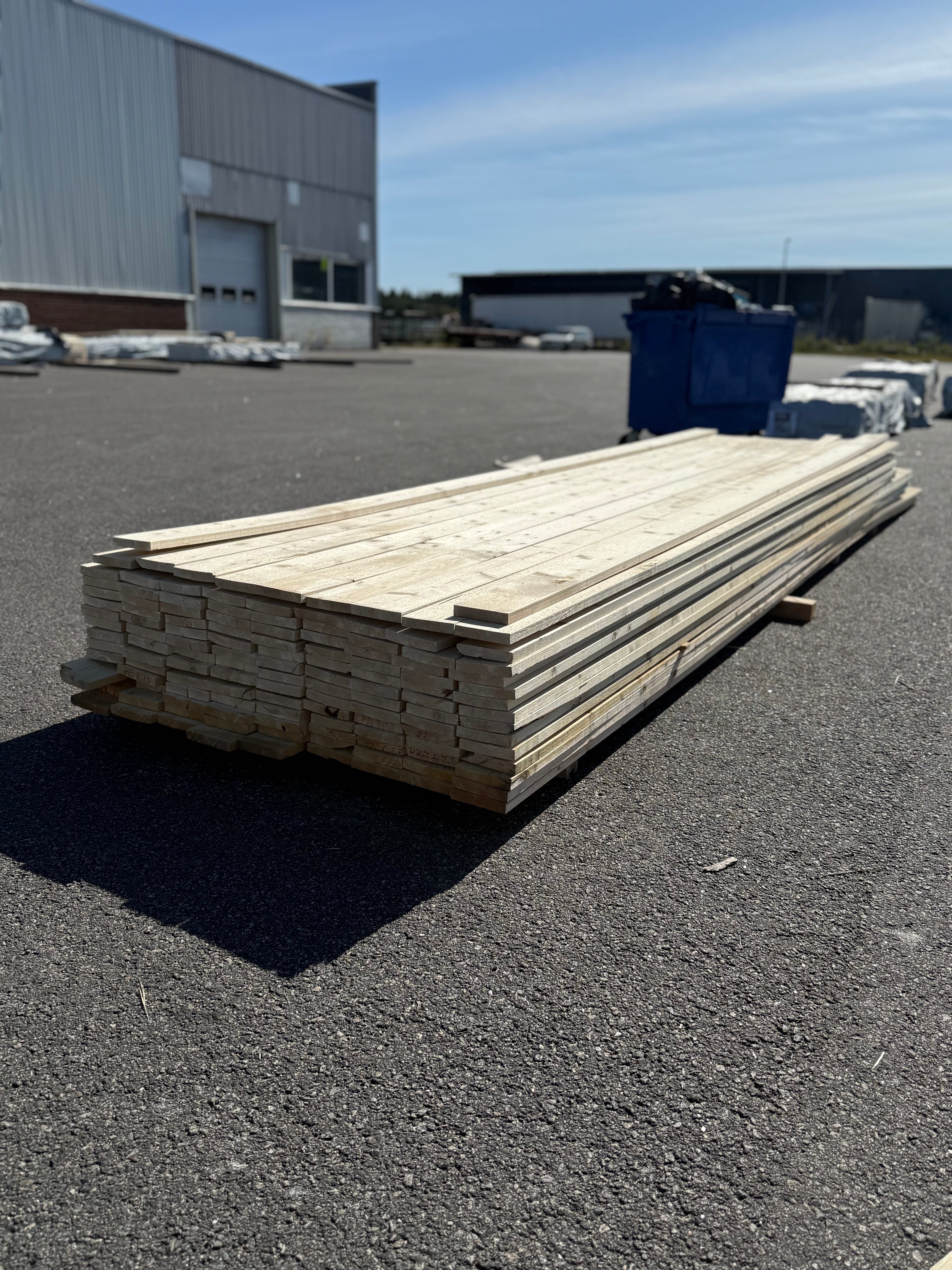 Paket Finsågad Panel 22x120mm 132st 4.20–5.40m – Andra sortering