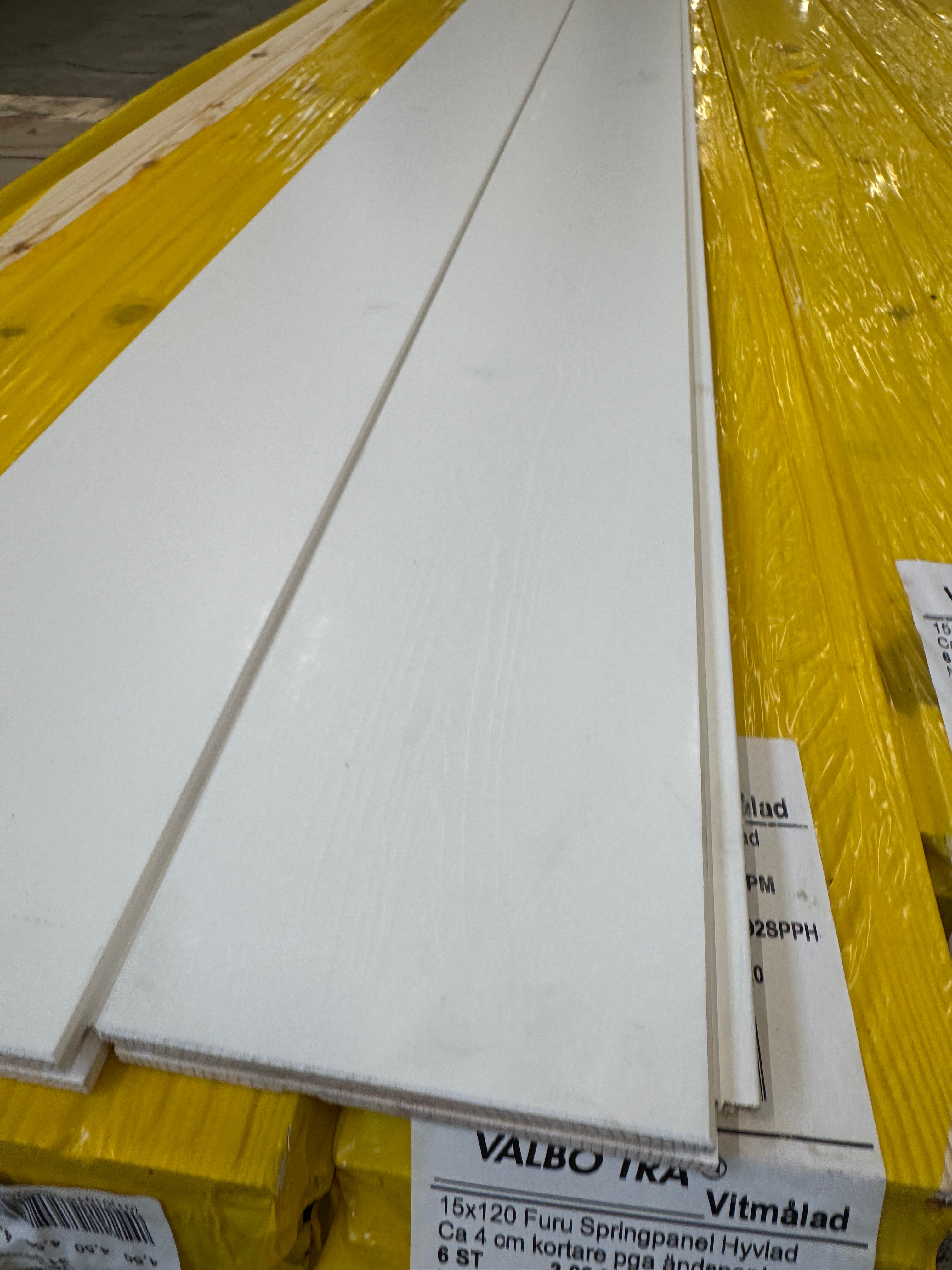 Paket Innerpanel 15x120mm – 8 pkt (3,90–4,76 m, furu, vitmålad)
