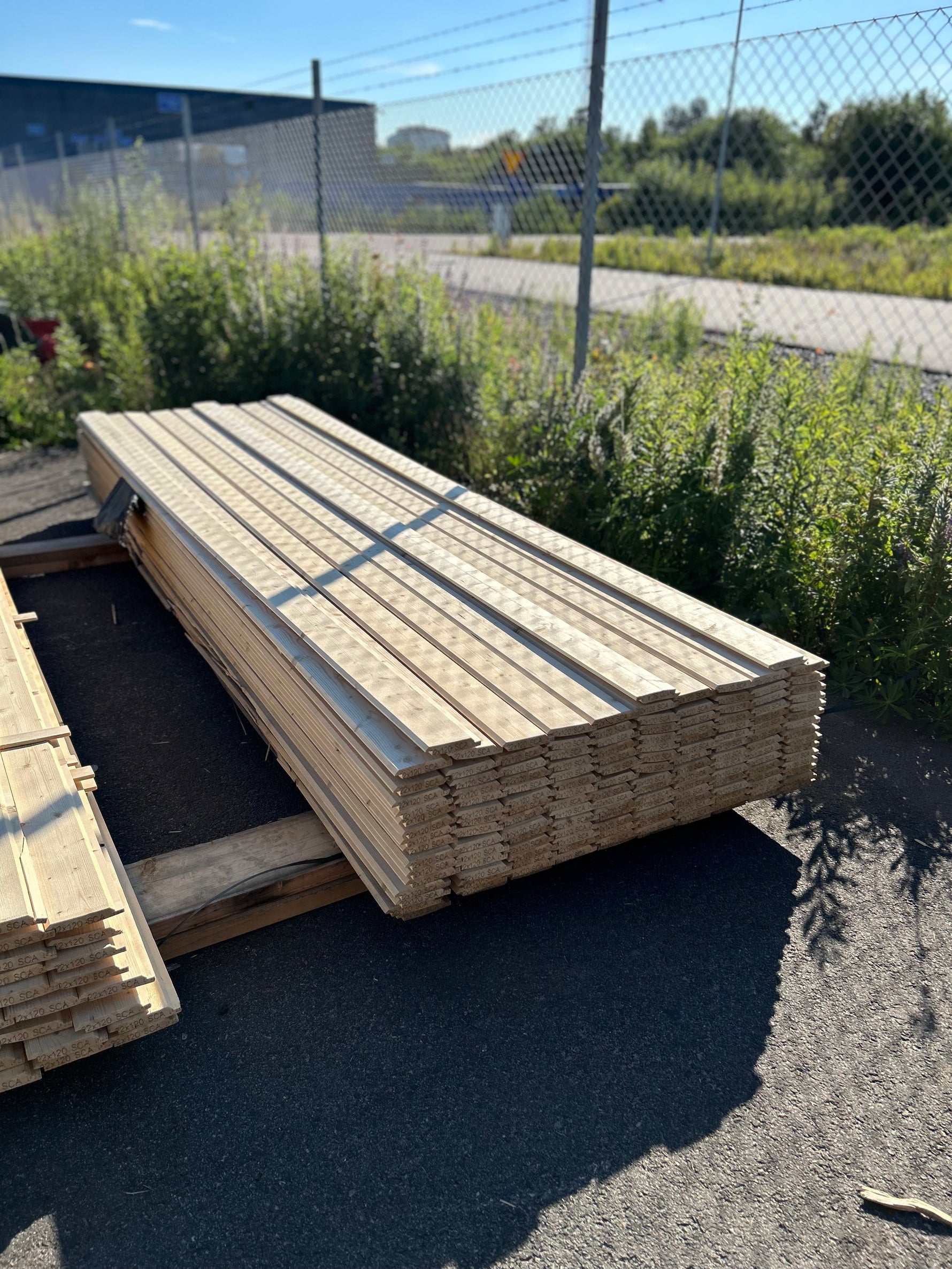 Paket Ytterpanel Dubbelfas Fals 22x120mm 3.60m 153st obh Väderbitet