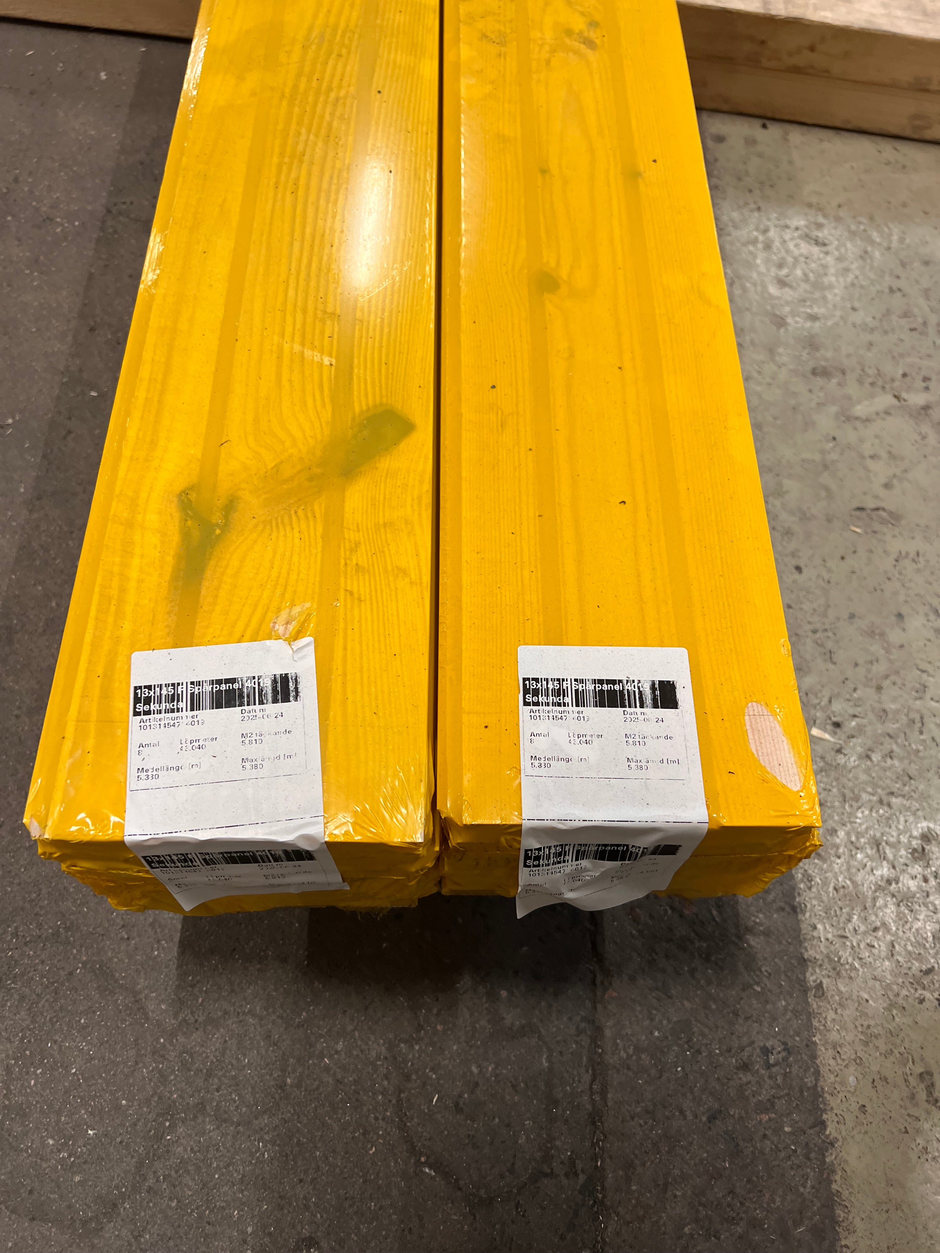 Paket Spårpanel 13x145 furu - sekunda (obehandlad) 11,6 kvm