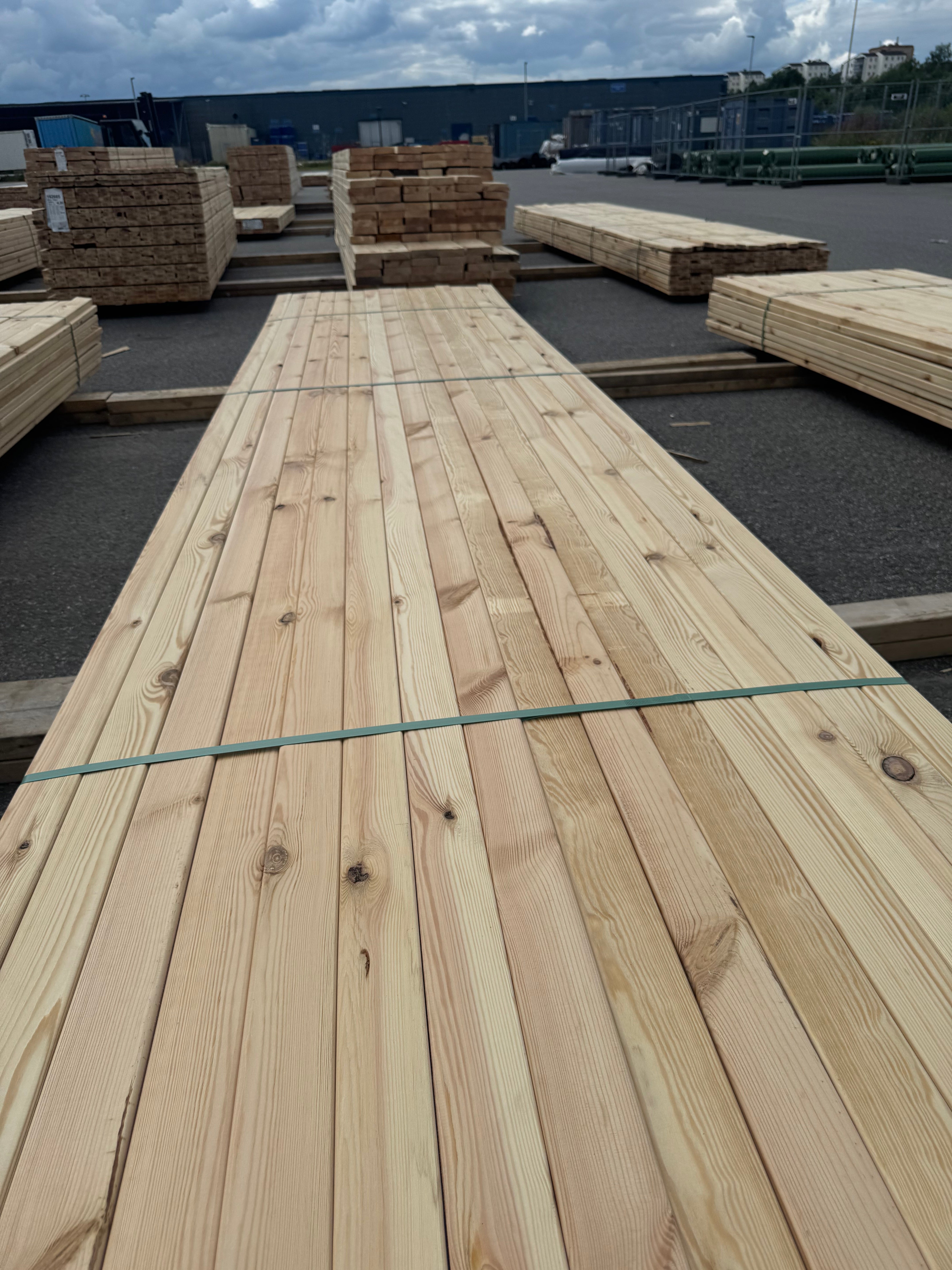 Paket Glespanel 28x70 – 120 st (4,50 m, furu)