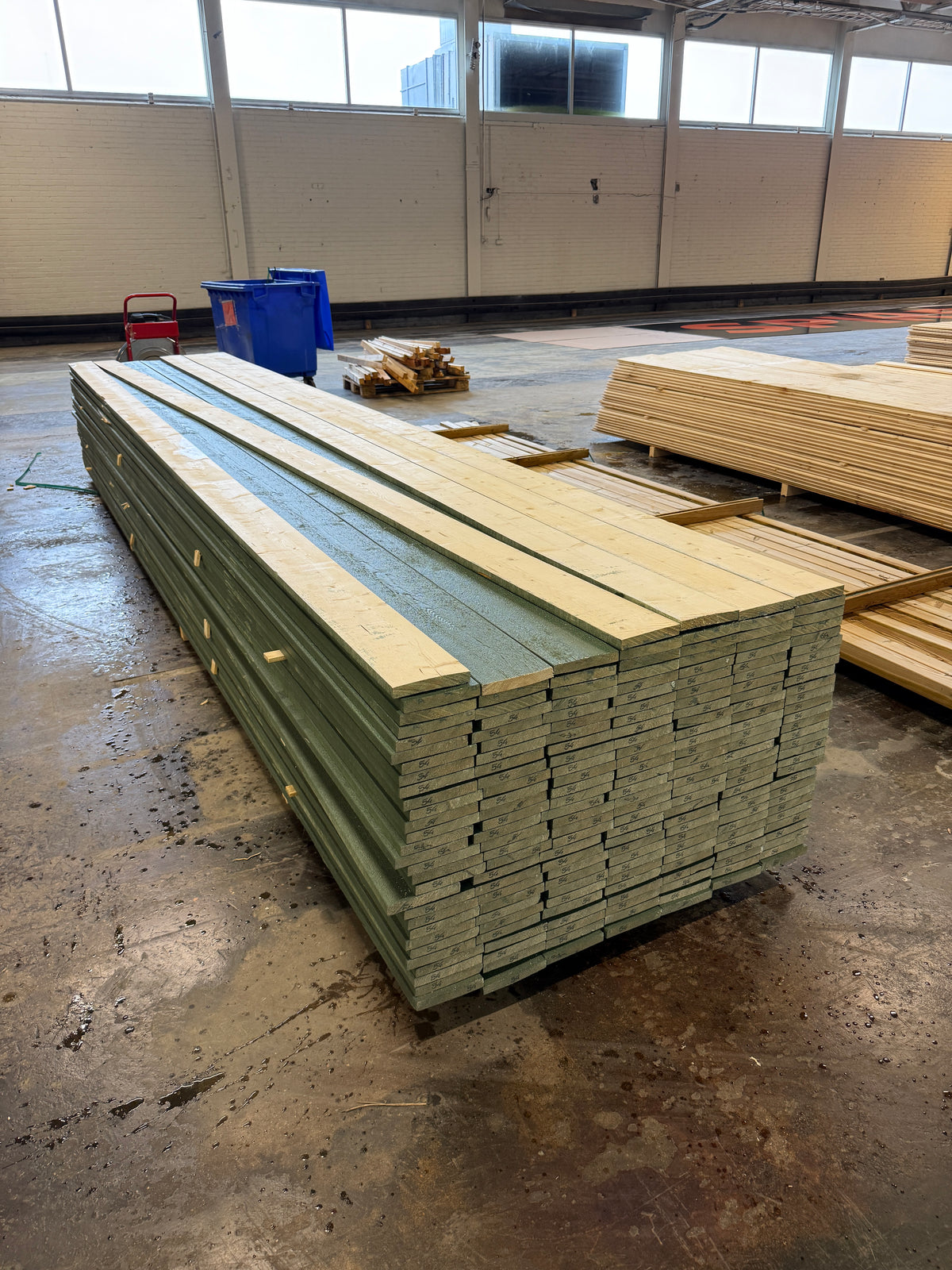 Paket Finsågade Klädselbrädor 22×145 mm Mellanstrukna 5,40 m – 201 st