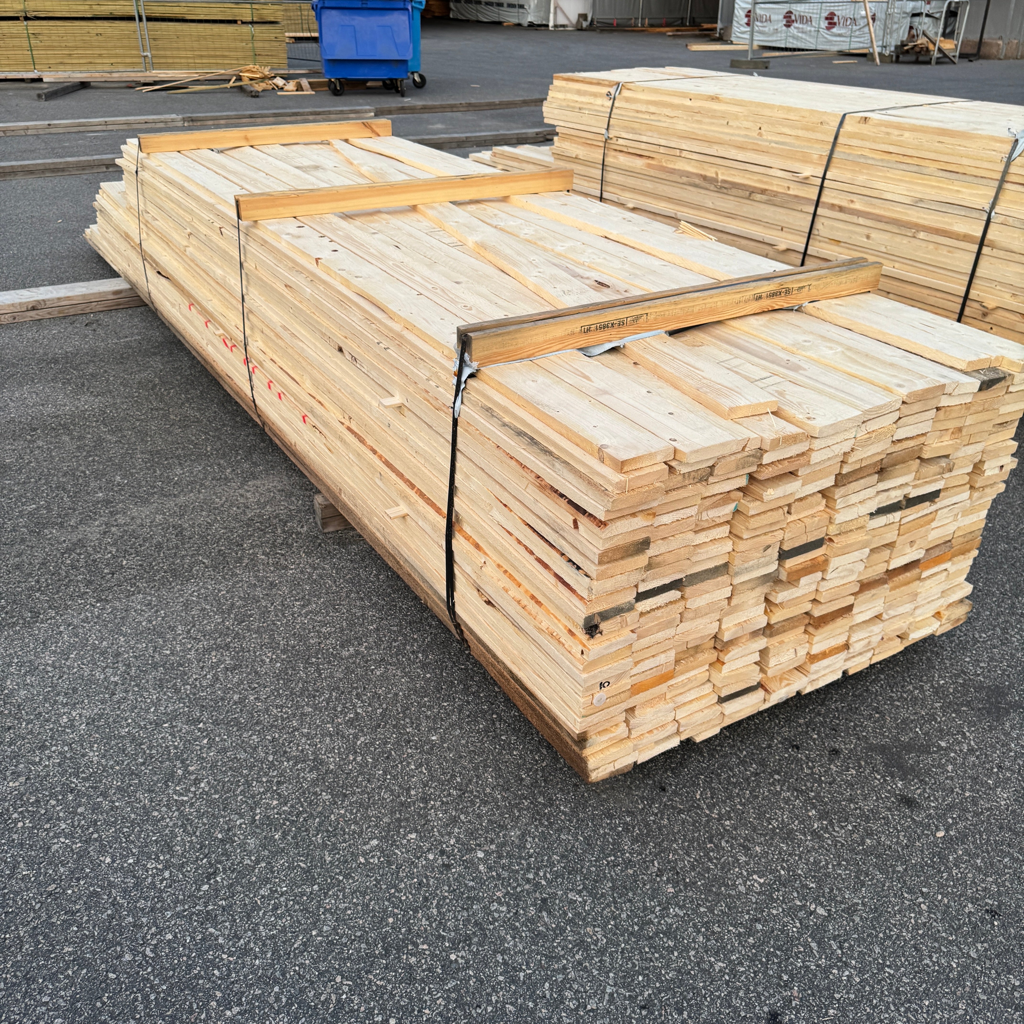 Paket Brädor 22x100mm Råsågad – 265 st (3,6–5,4 m, gran, obehandlad)