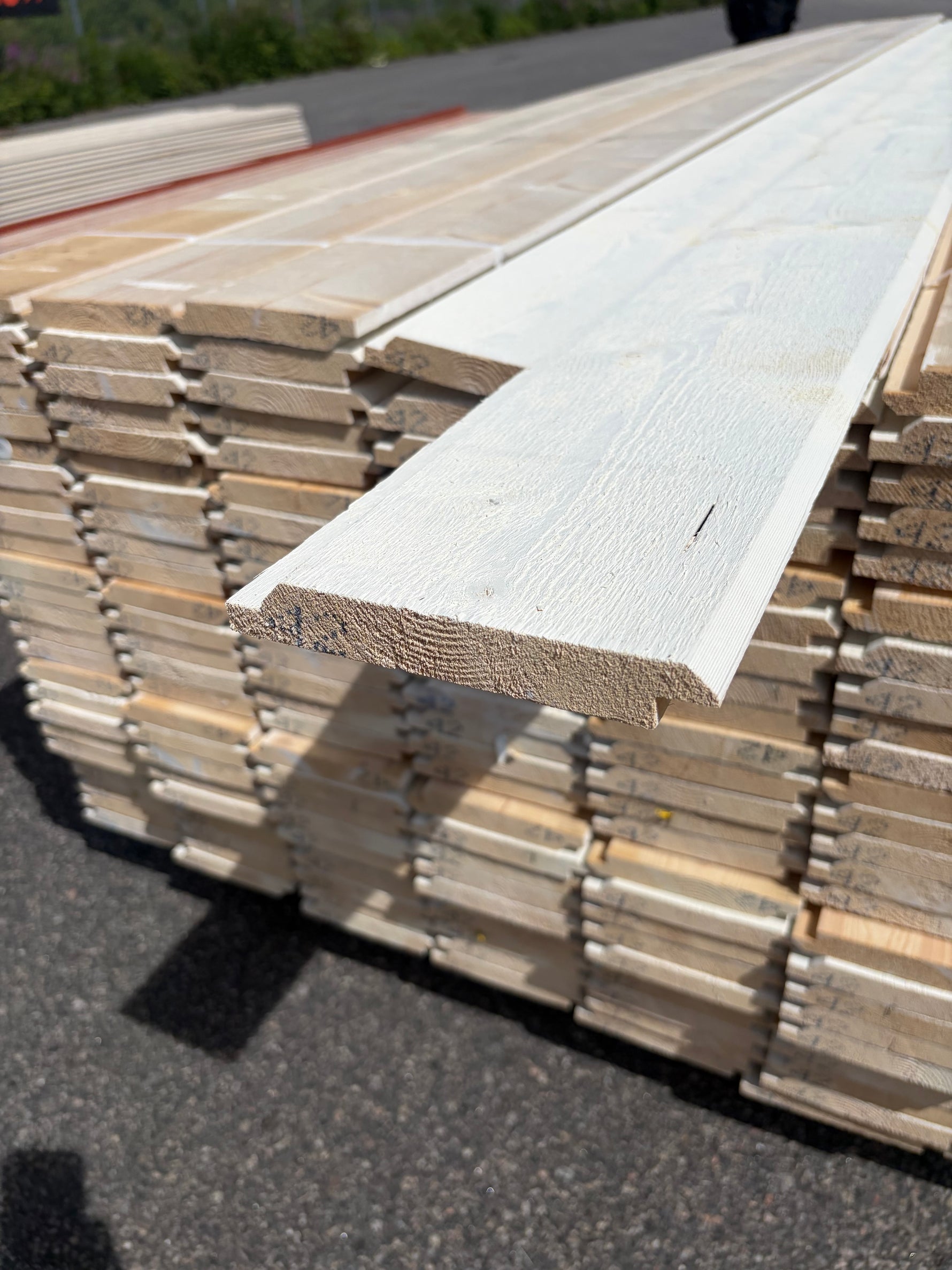 Paket Ytterpanel Dubbelfas Halvspont 22x145mm, 175st 4.20m Grundmålad