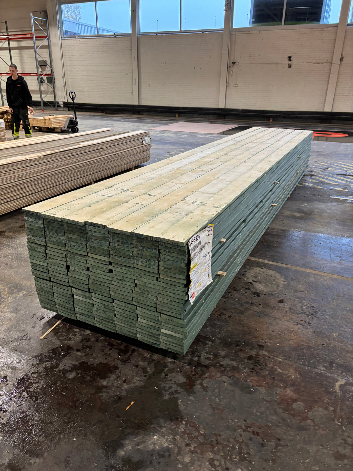 Paket Finsågade Brädor 22×145 mm Mellanstrukna 5,40 m – 203 st