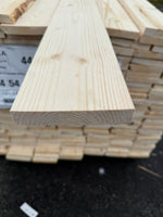 Parti Finsågade Brädor 22x120 mm – 3.60-4.80m (Andra sortering)