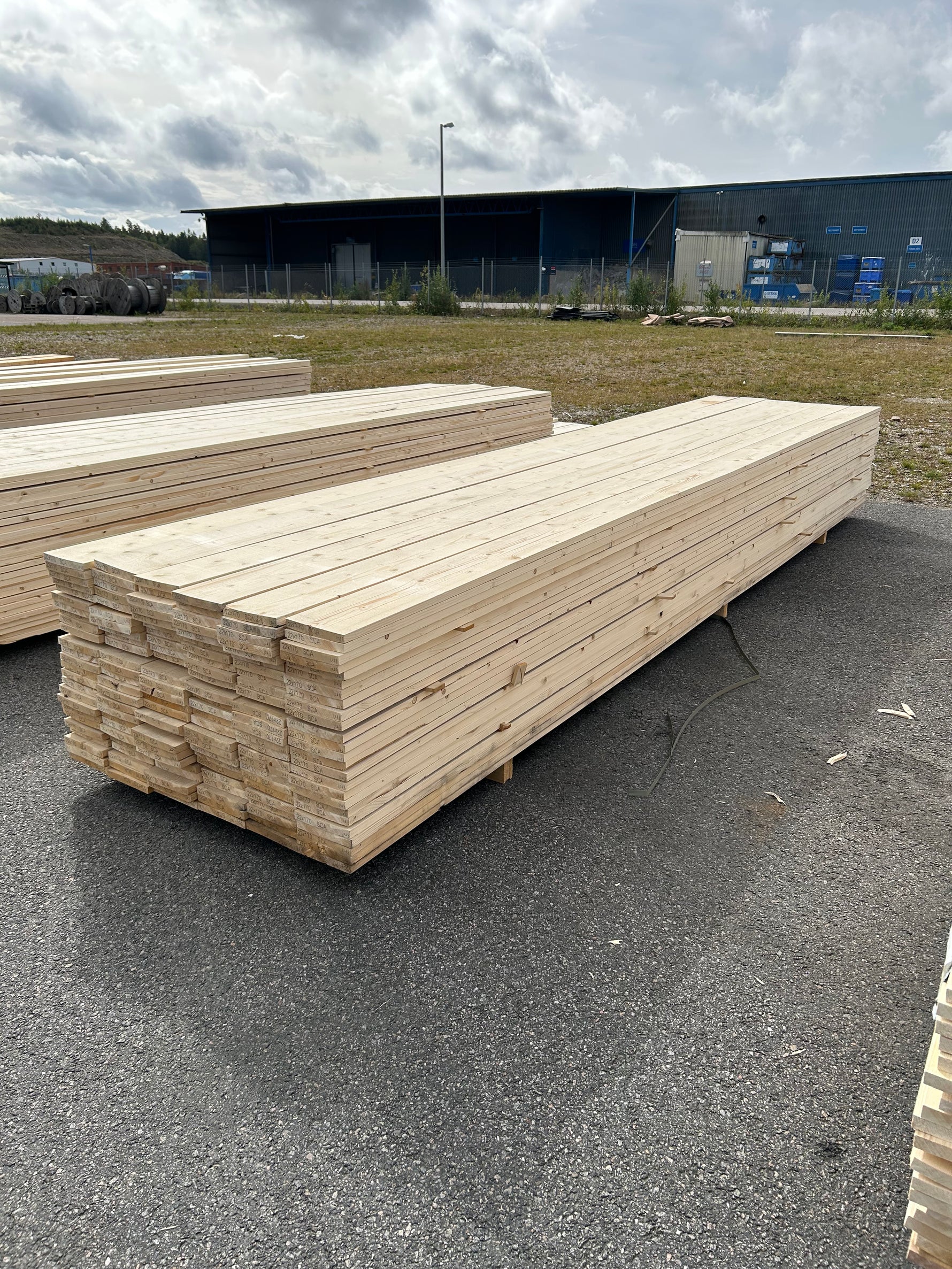 Parti Finsågade Brädor 22x170 mm – 4,80 m Obehandlade
