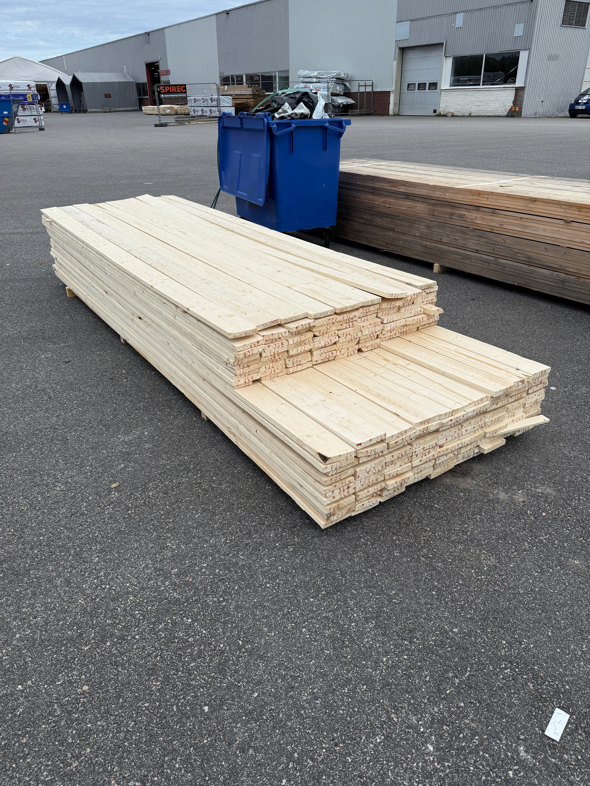 Paket Finsågade Brädor 22x120 mm – 3,00–3,60 m (Andra sortering)