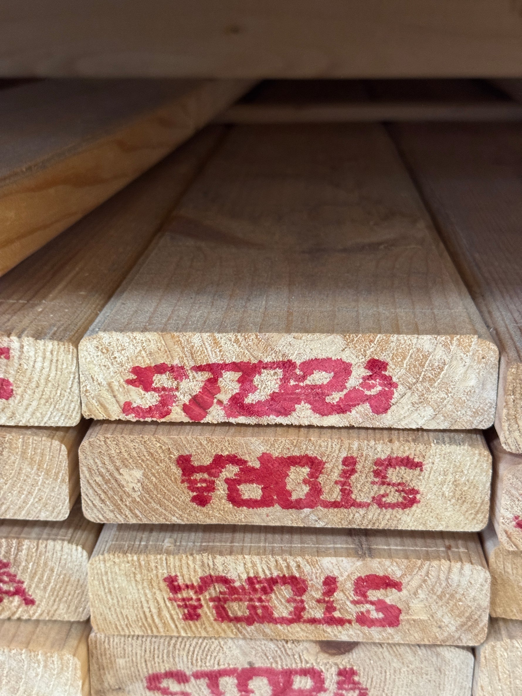 3 paket Trall 28x120mm 4,20m – 200 st Felhyvlad