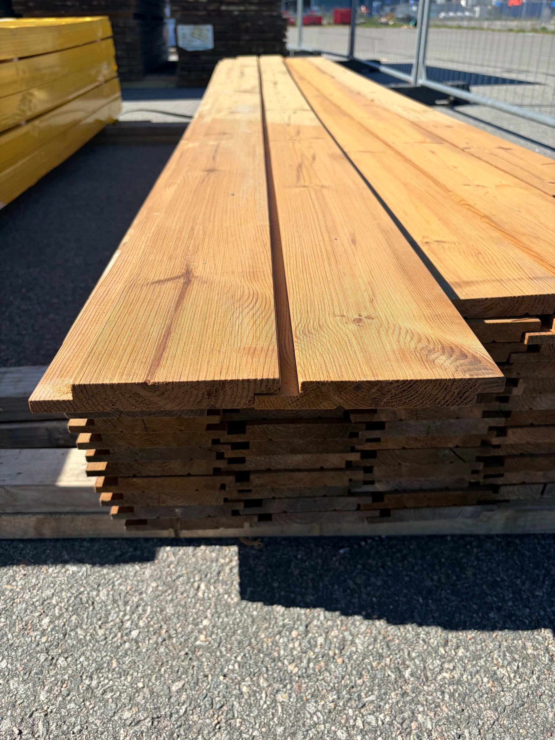 Paket Thermowood Furu 19x140mm Dubbelfas Fals Rak, 67st 3,6m