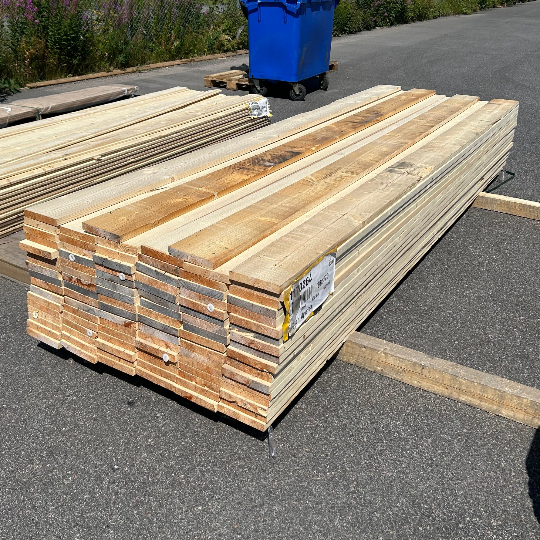 Paket Finsågade Brädor 28x170mm 100st 3.30m Obehandlade