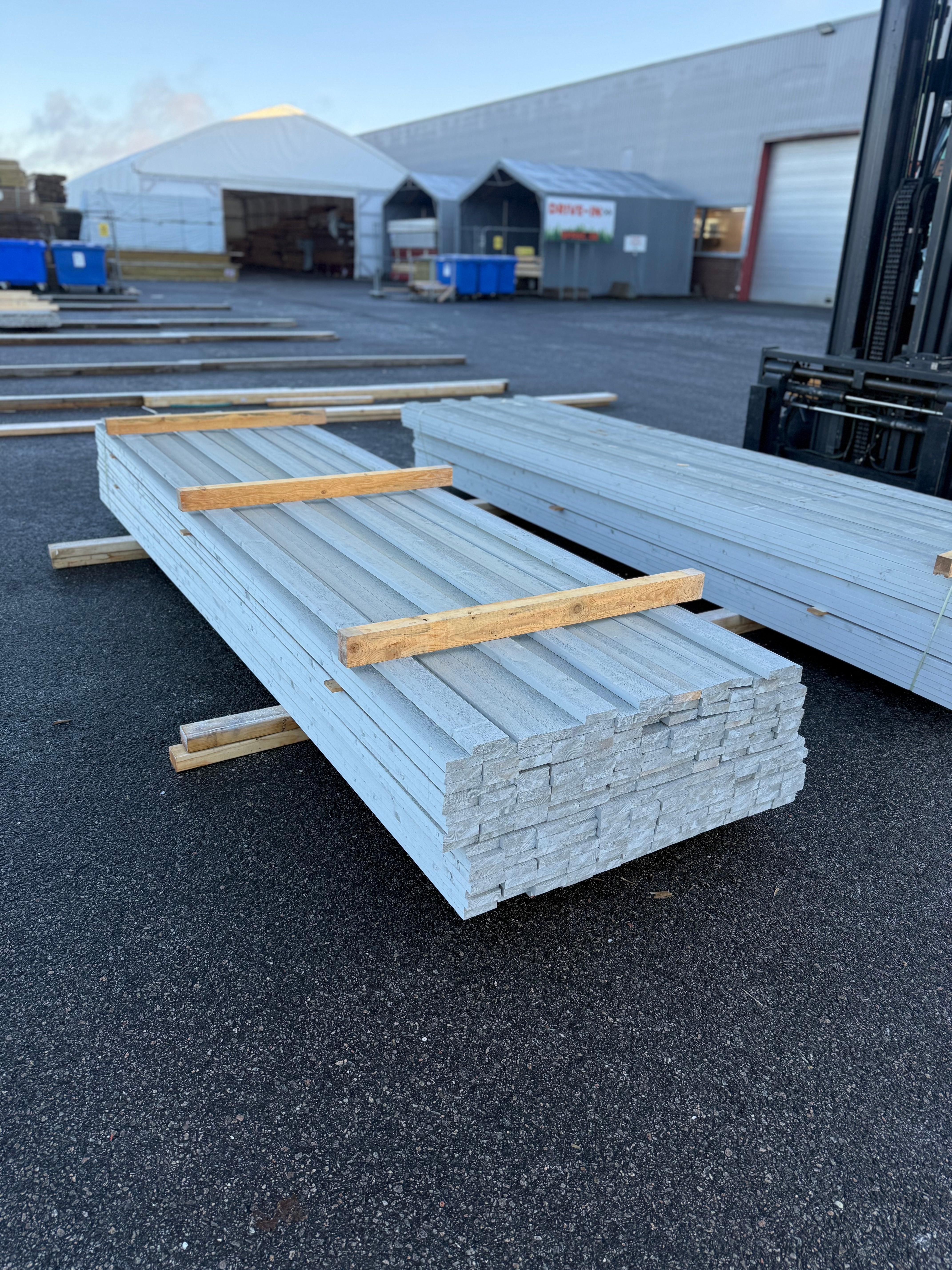 Paket Finsågade Brädor 21x79 mm – 208 st (3,60 m, Målad NCS S 3000-N)