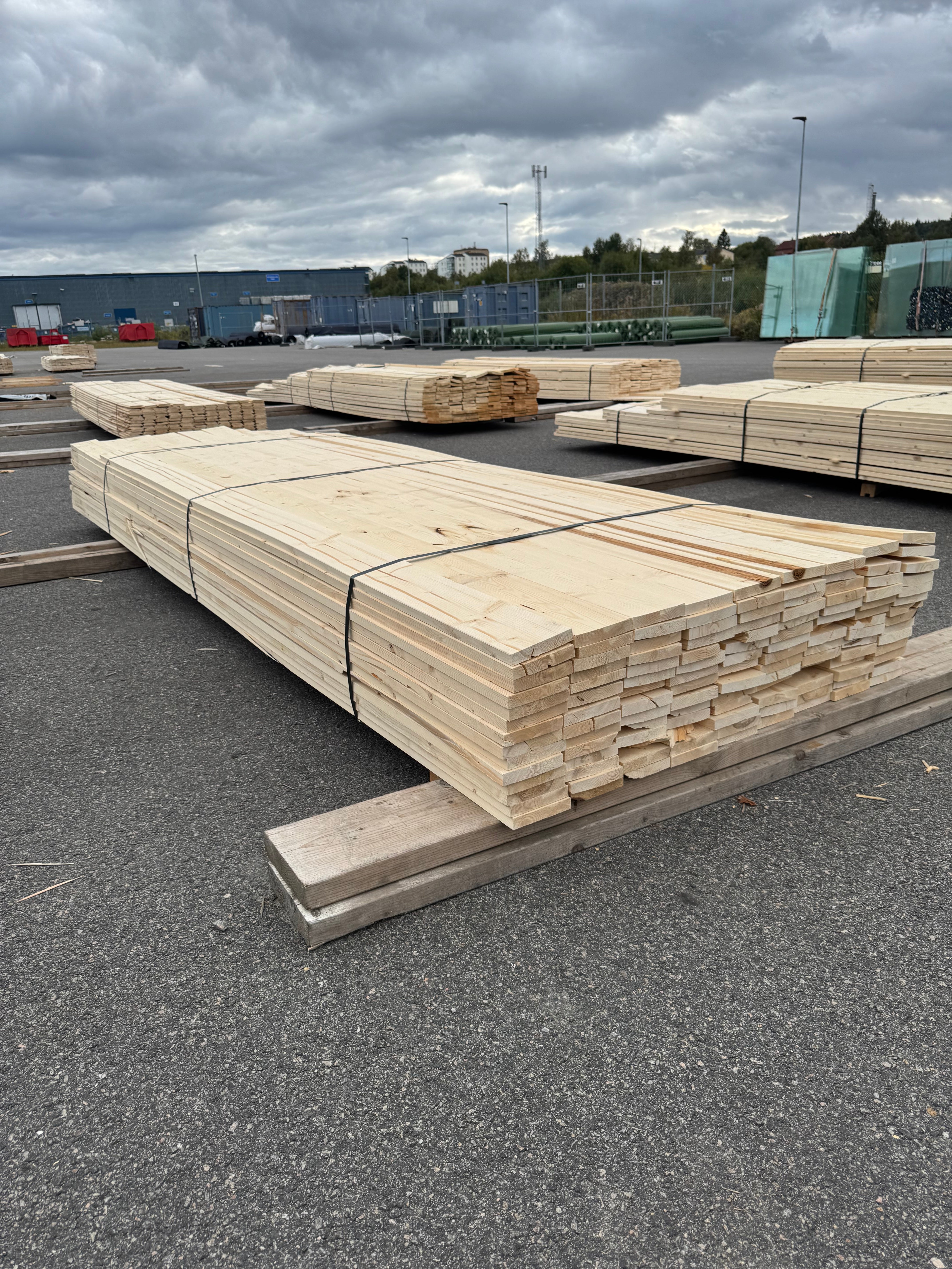 Paket Finsågad Panel 22x120mm 126st 3.0–3.60m – Andra sortering