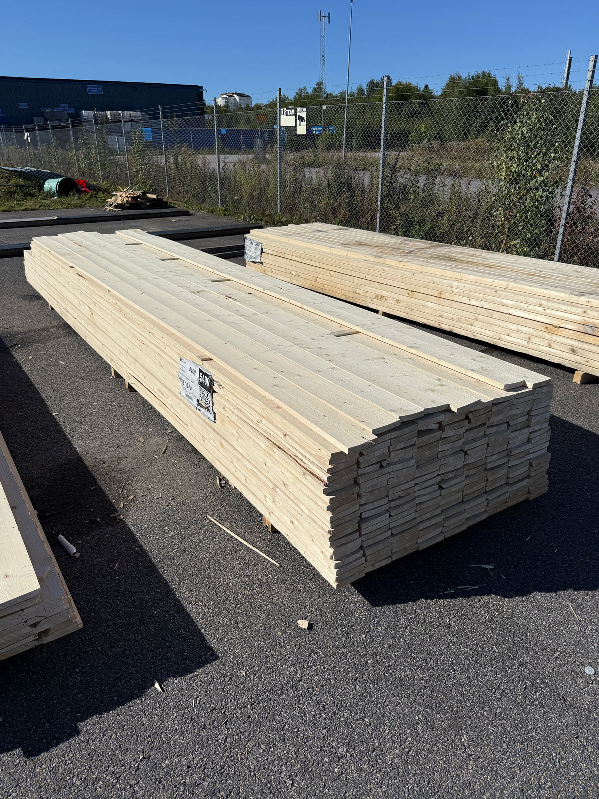 Paket Finsågade Brädor 22x120mm 4,80–5,40m 187st (Andra Sortering)