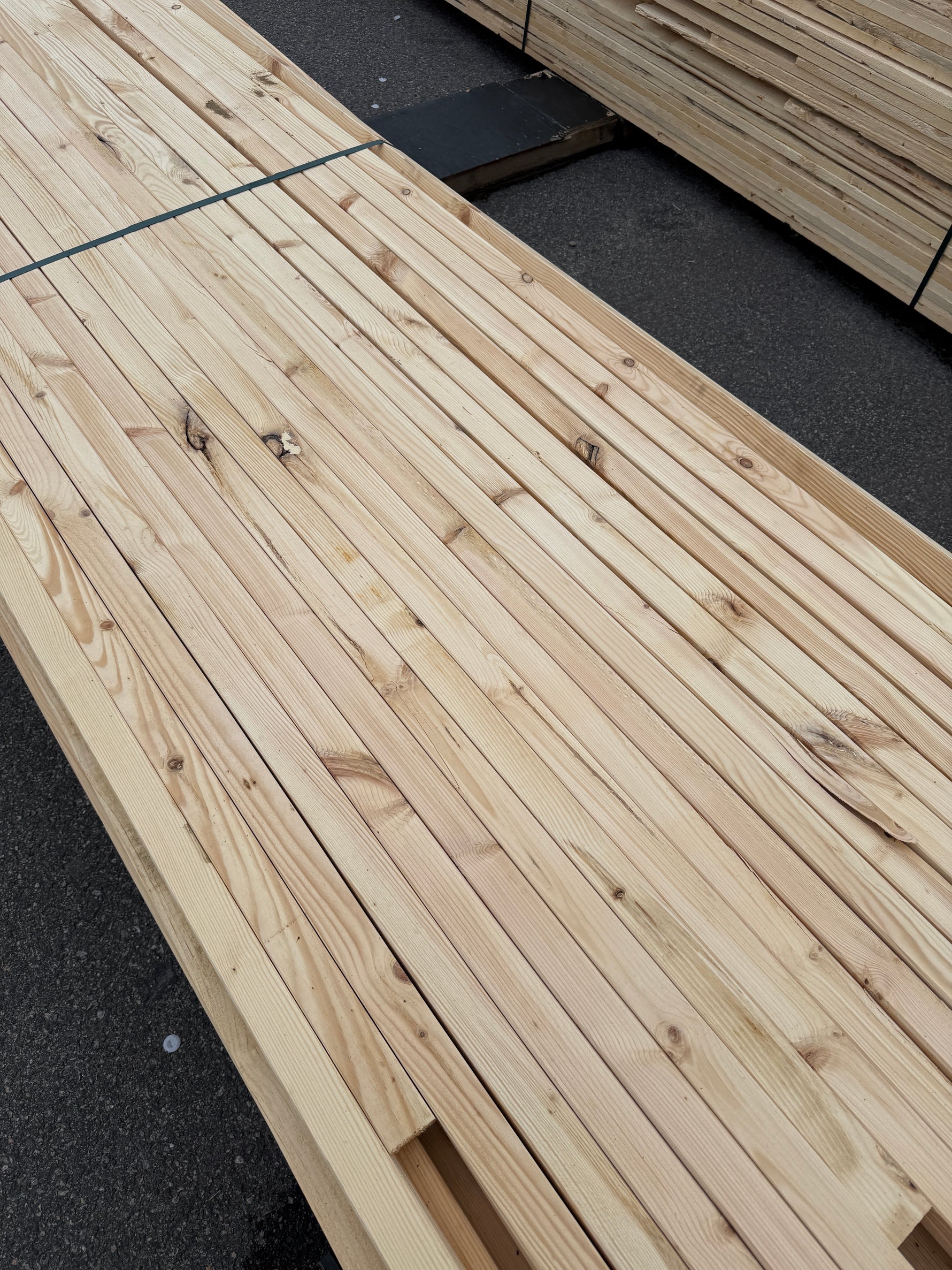 Paket Furu Reglar 45×45 mm – 231 st (3,90-5,40m)
