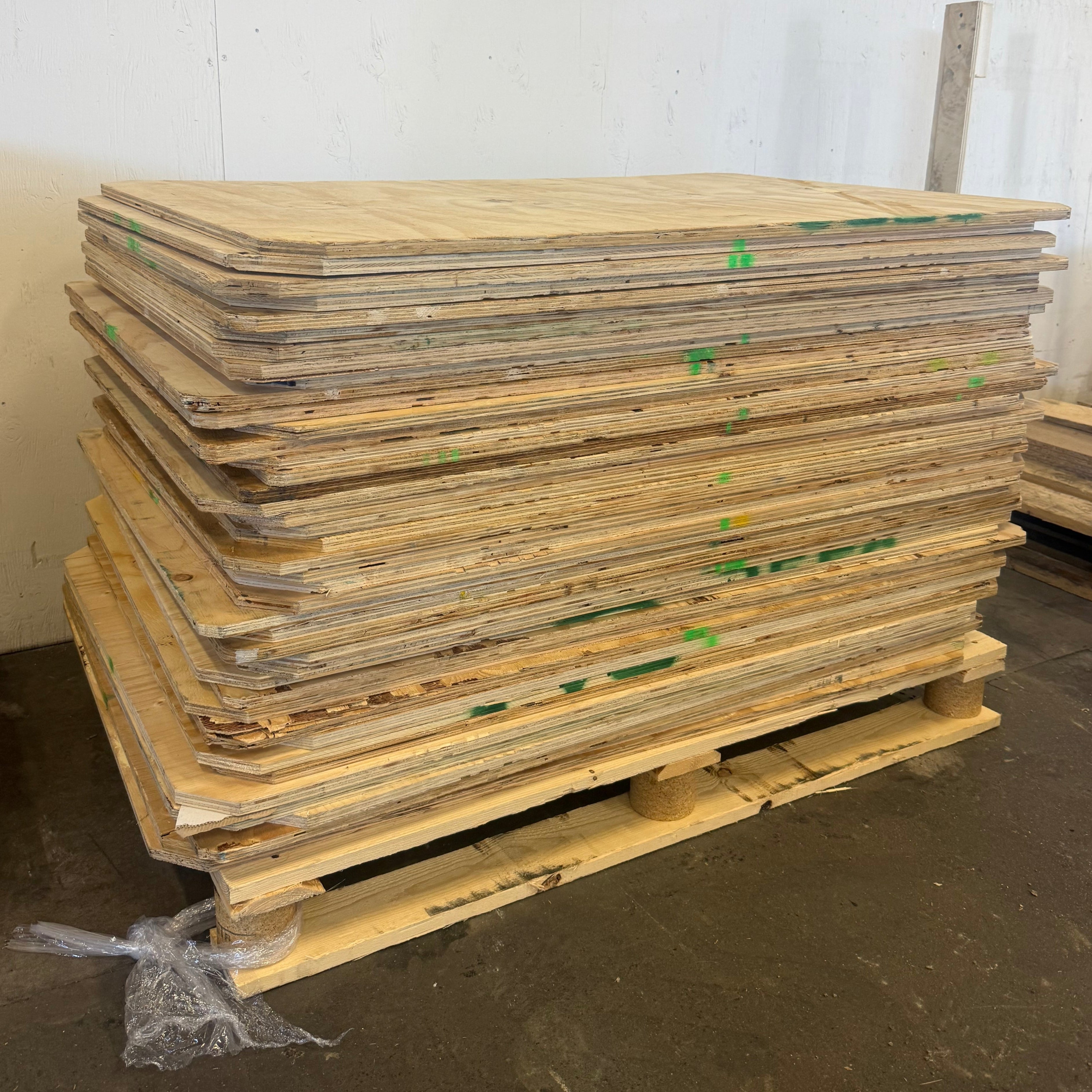 Plywood Bitar 15mm 800x1200mm