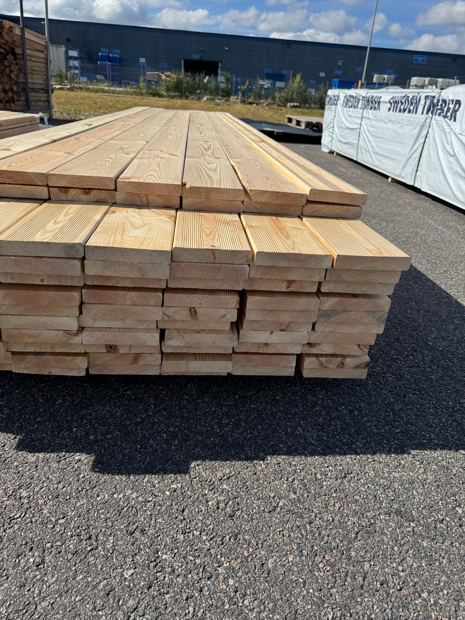 Paket Rillad 28x145 – 84st – 4.50–4.80 m – ANDRASORTERING