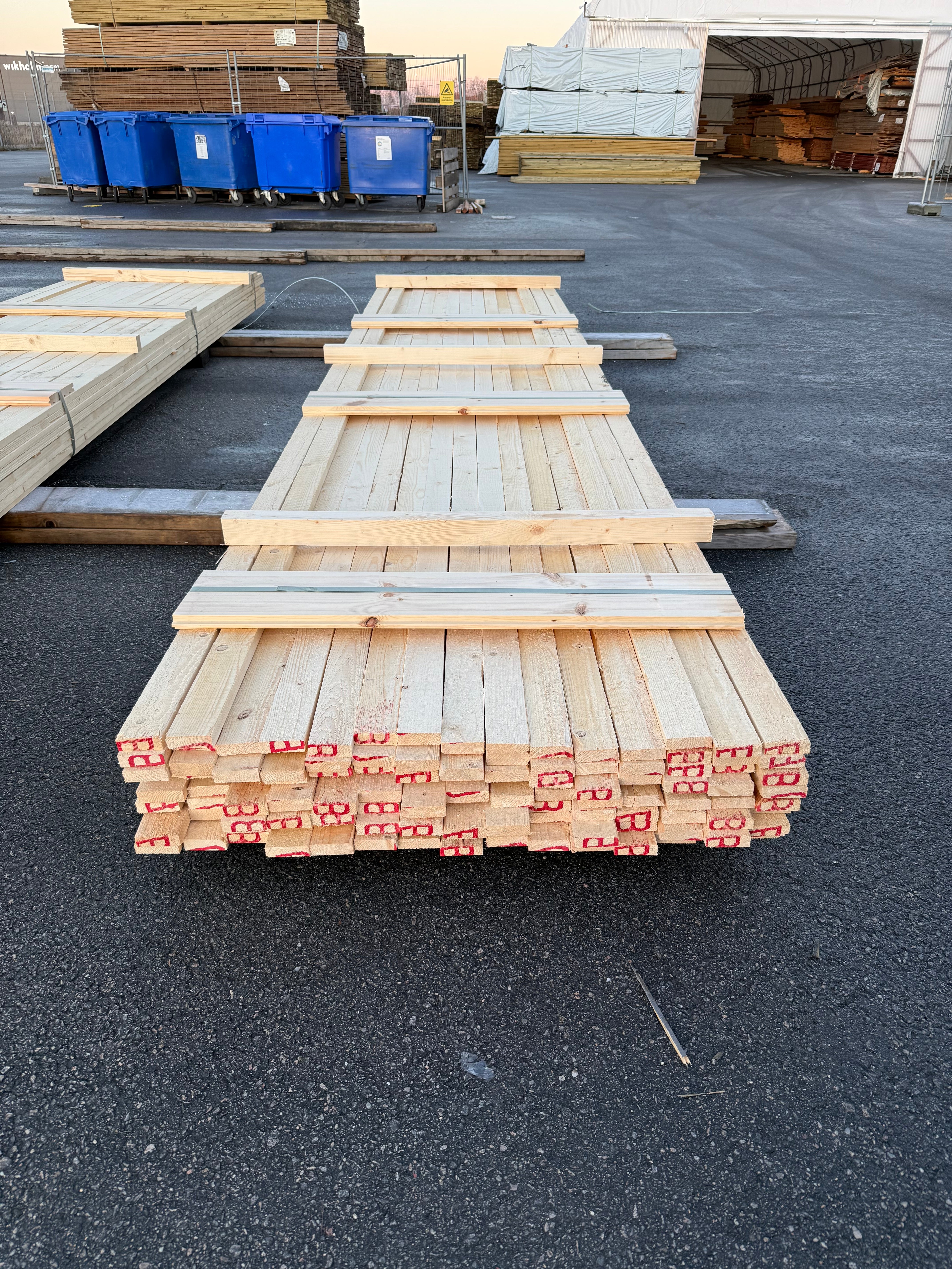 Paket Brädor 19x63mm – 110 st (4,80 m, gran, ohyvlad/råsågad)