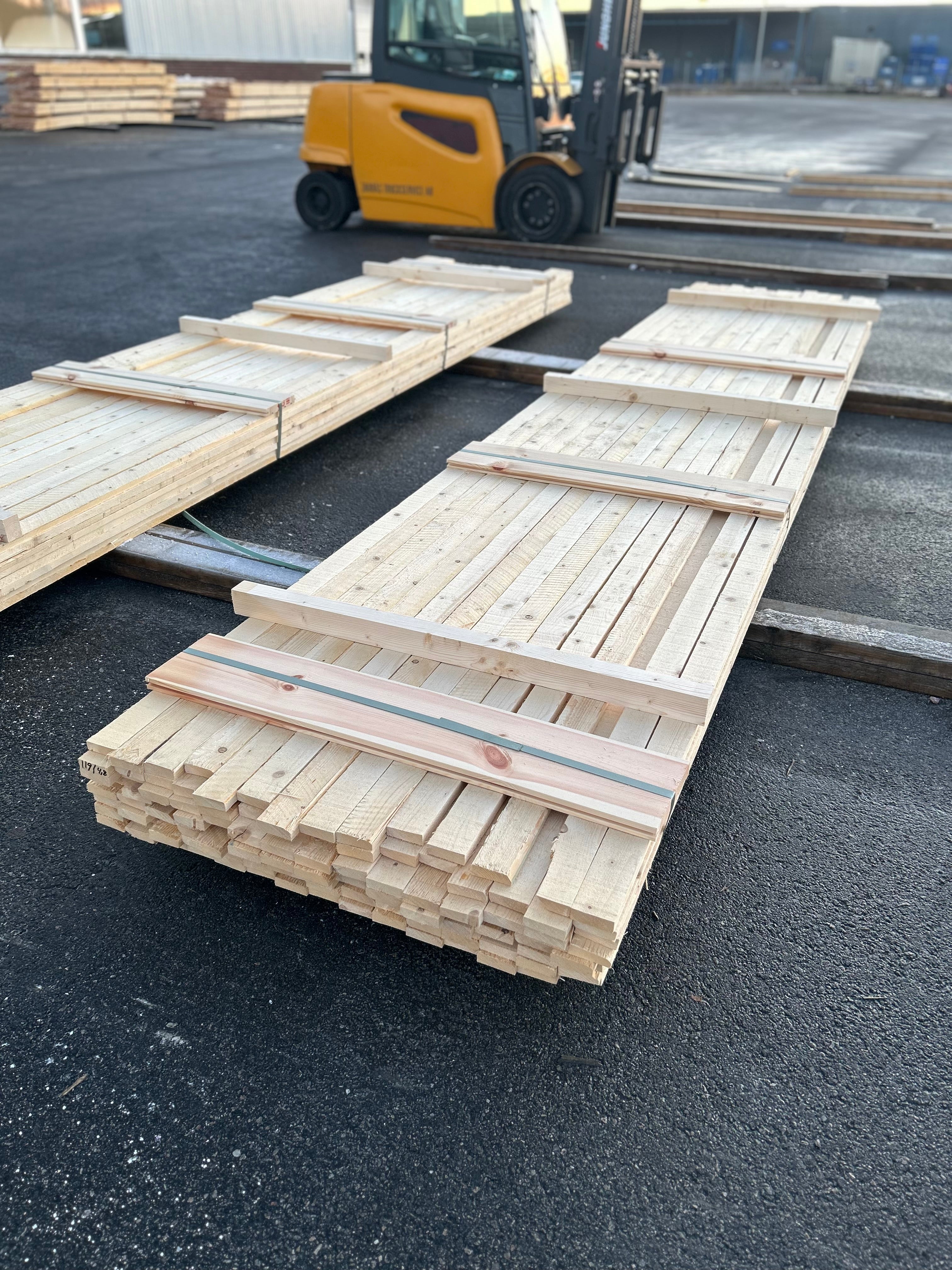 Paket Brädor 19x63mm – 119 st (4,80 m, gran, ohyvlad/råsågad)