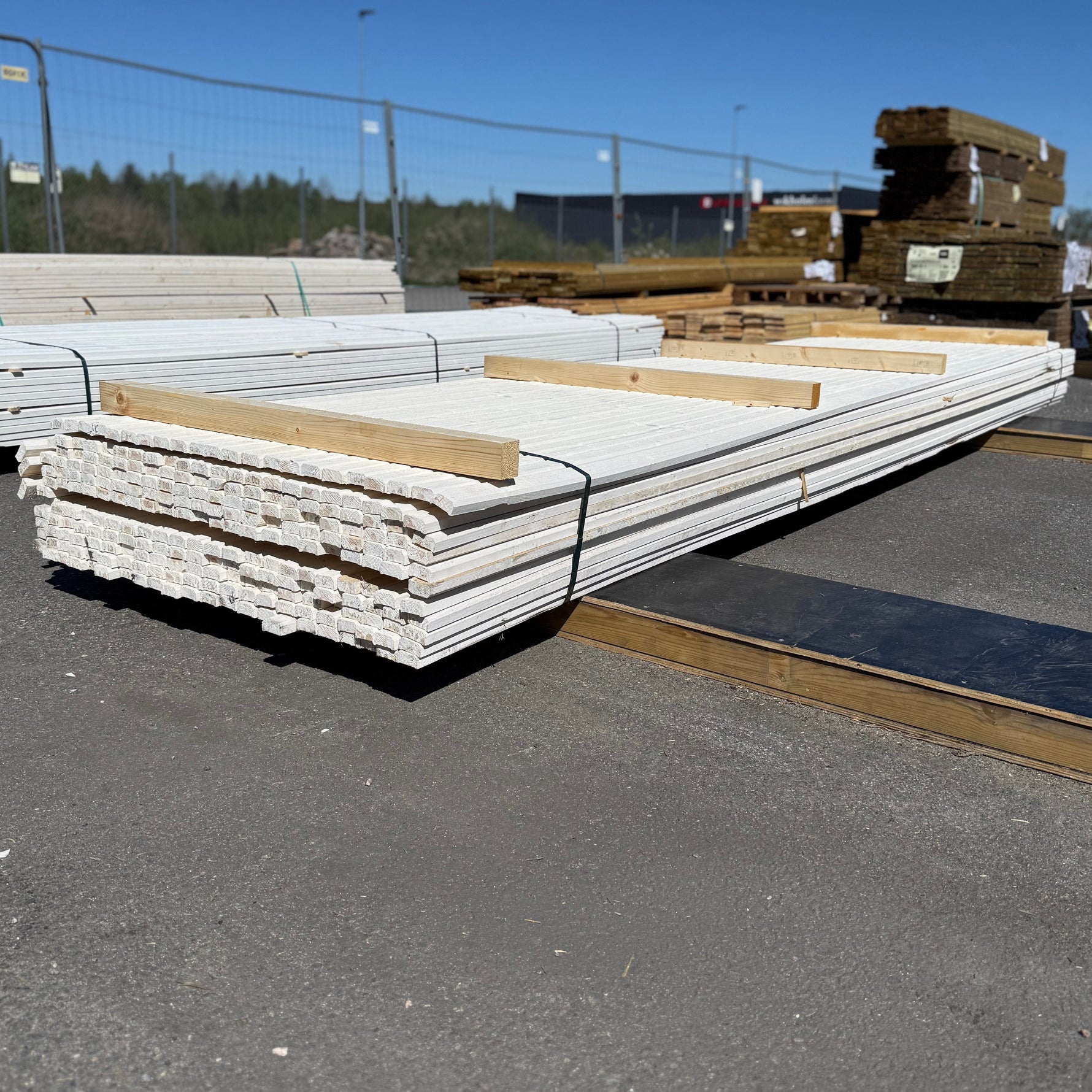 Paket Lockläkt 22x45mm, 267st 4.2m- Grundmålade