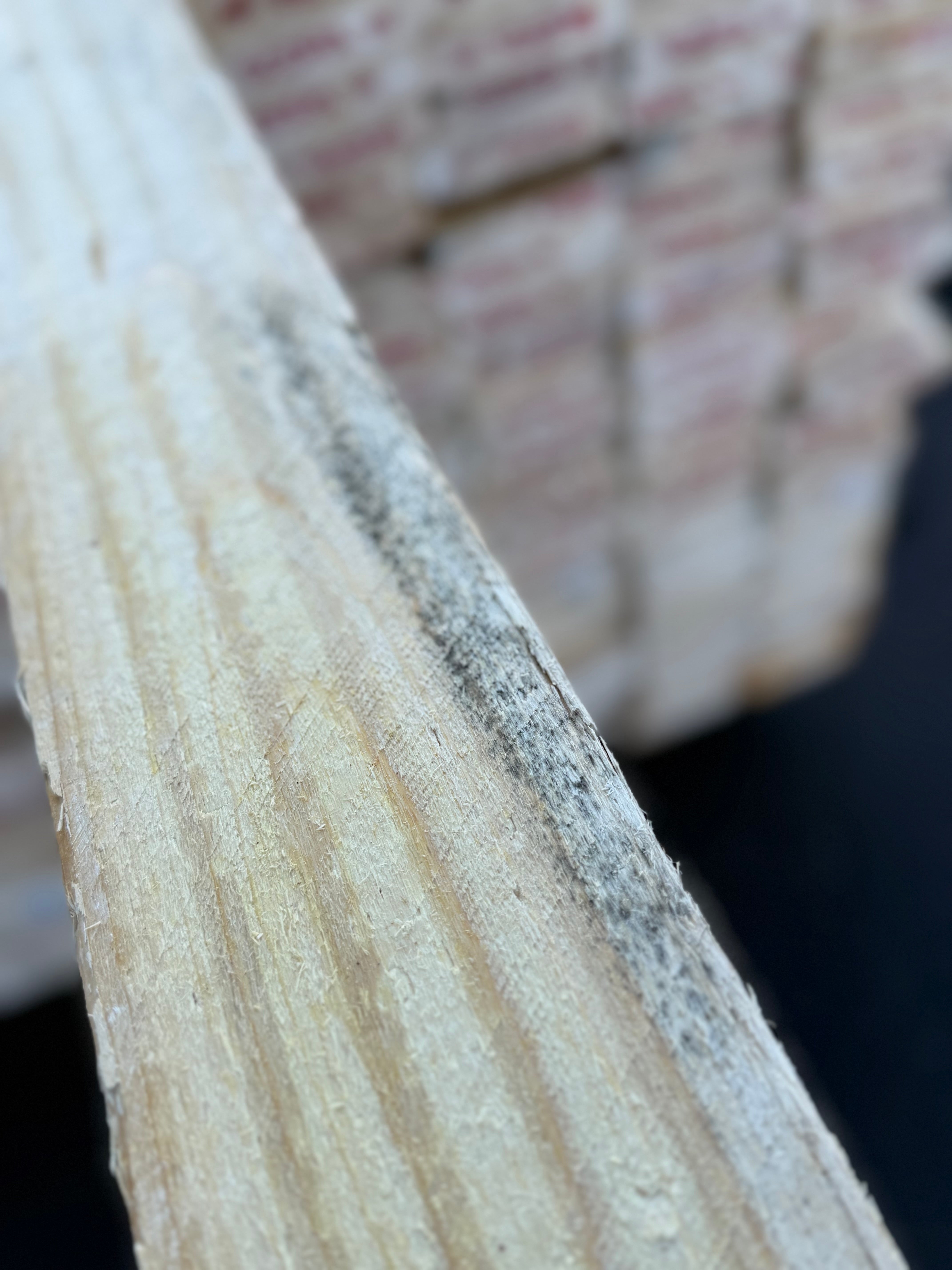 Paket Brädor 25x100mm Råsågade – 249 st (3,6–4,8 m, gran, obehandlad)