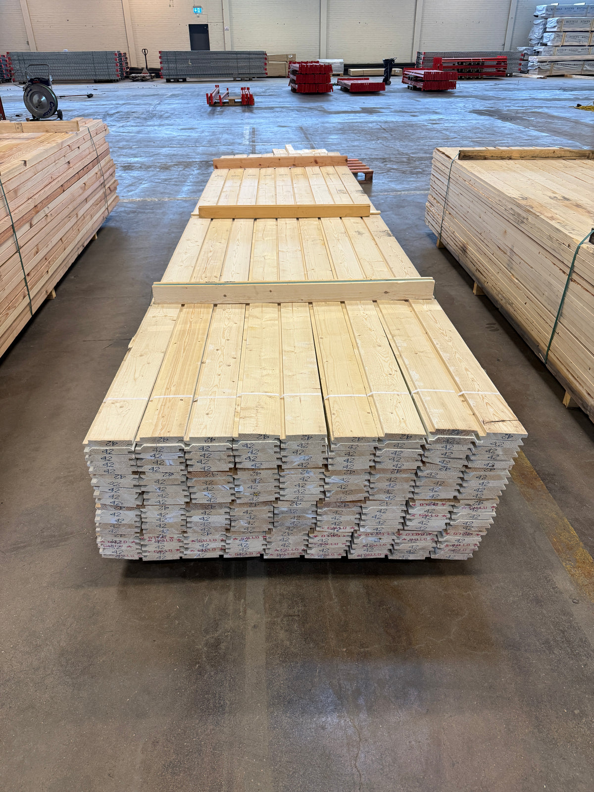 Paket Dubbelfasspont Grundmålad 22×120 mm – 4,20 m – 180 st