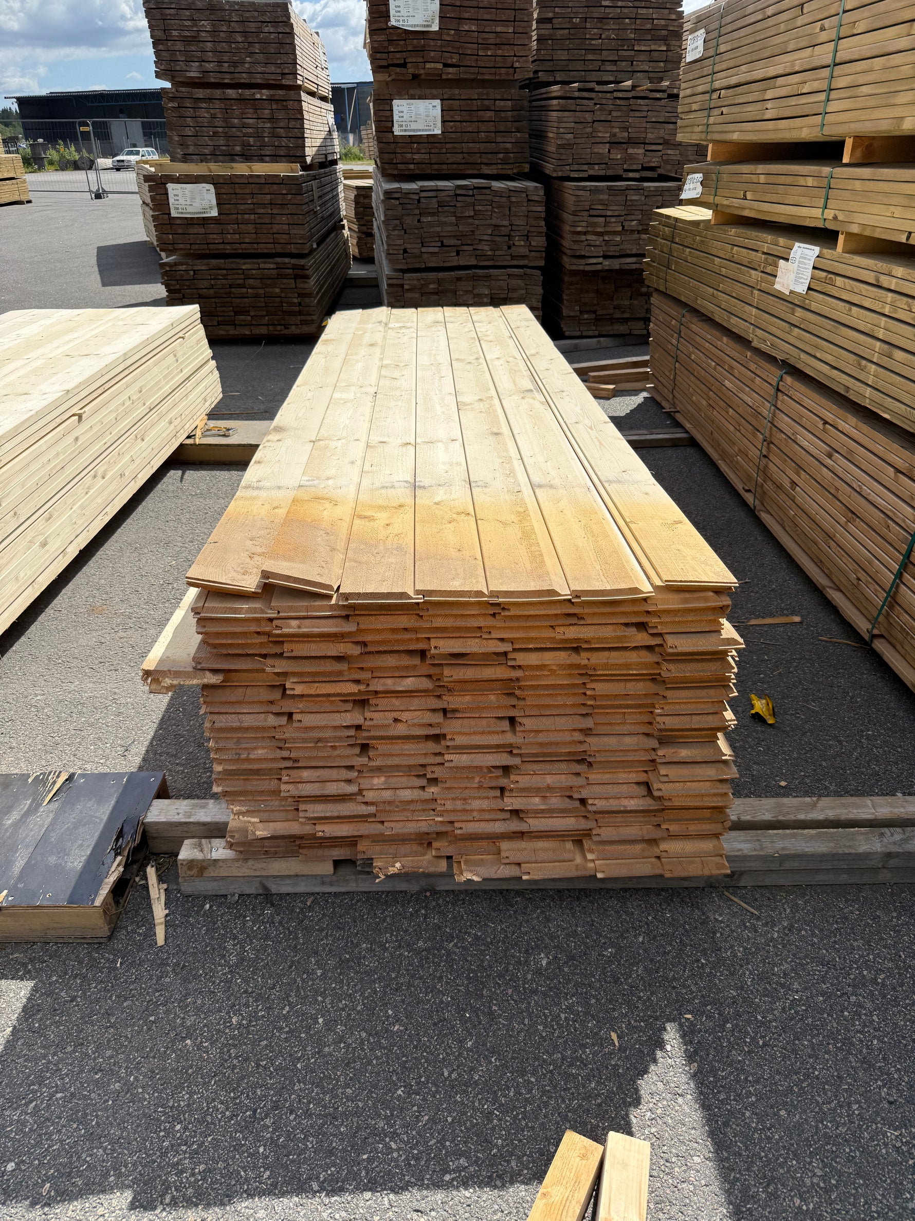 Paket Ytterpanel Enkelfas Ändspont 22x145mm, 175st 3,30m