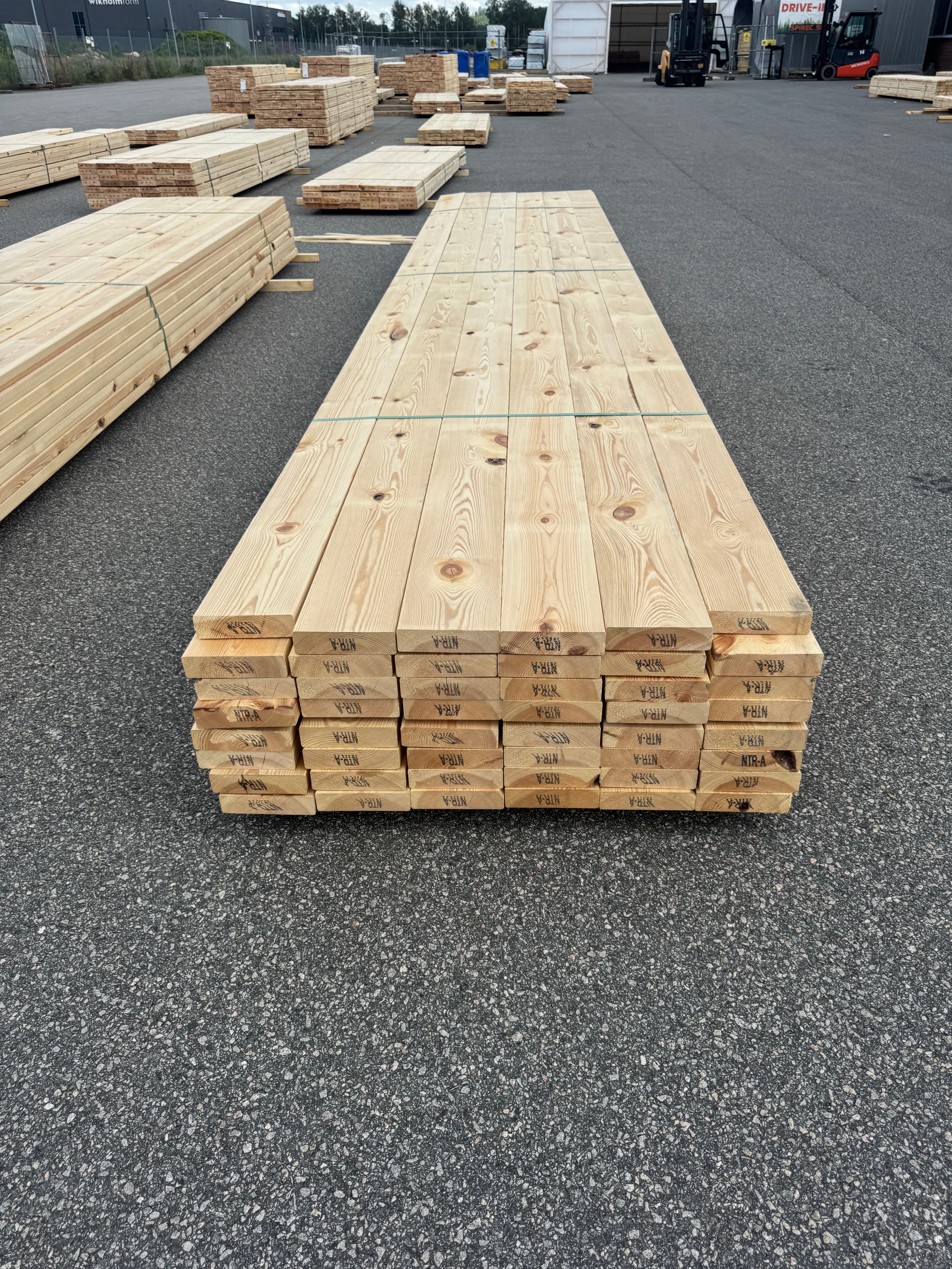 Paket Reglar 45x170 – 48 st (5,40 m, furu)