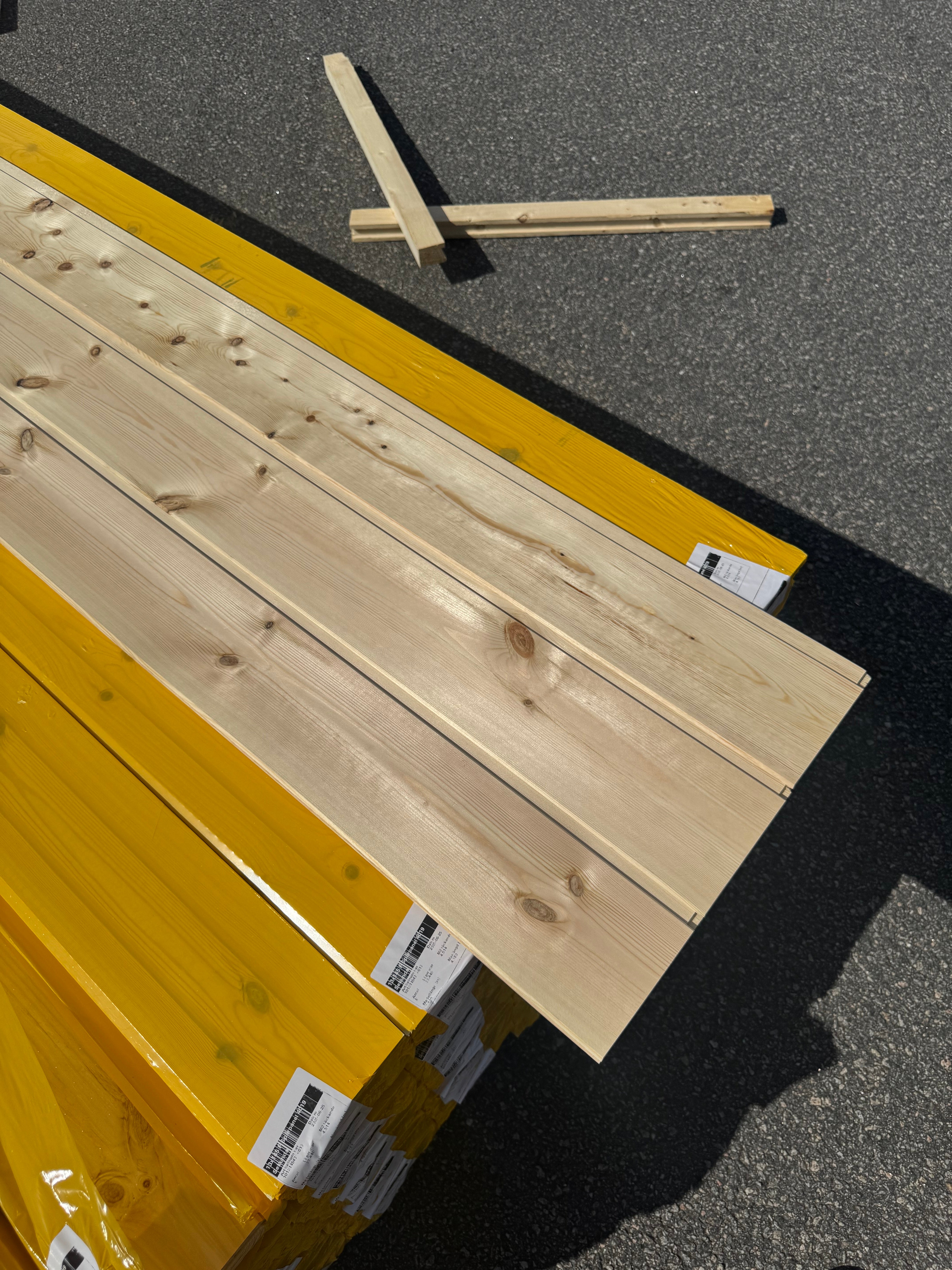 Spårpanel 13x145 Furu – Sekunda (obehandlad)