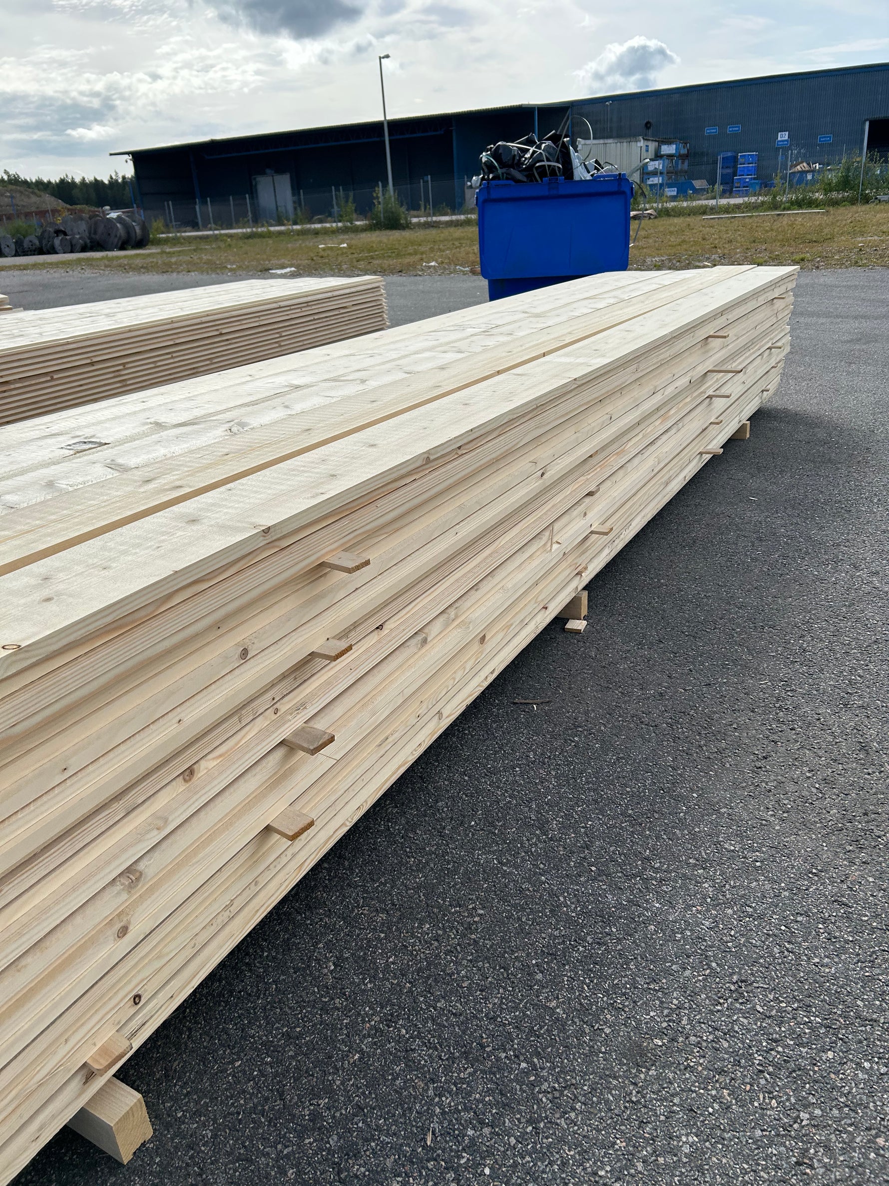 Paket Finsågade Brädor 22x195 mm – 5,40 m 125st Obehandlad