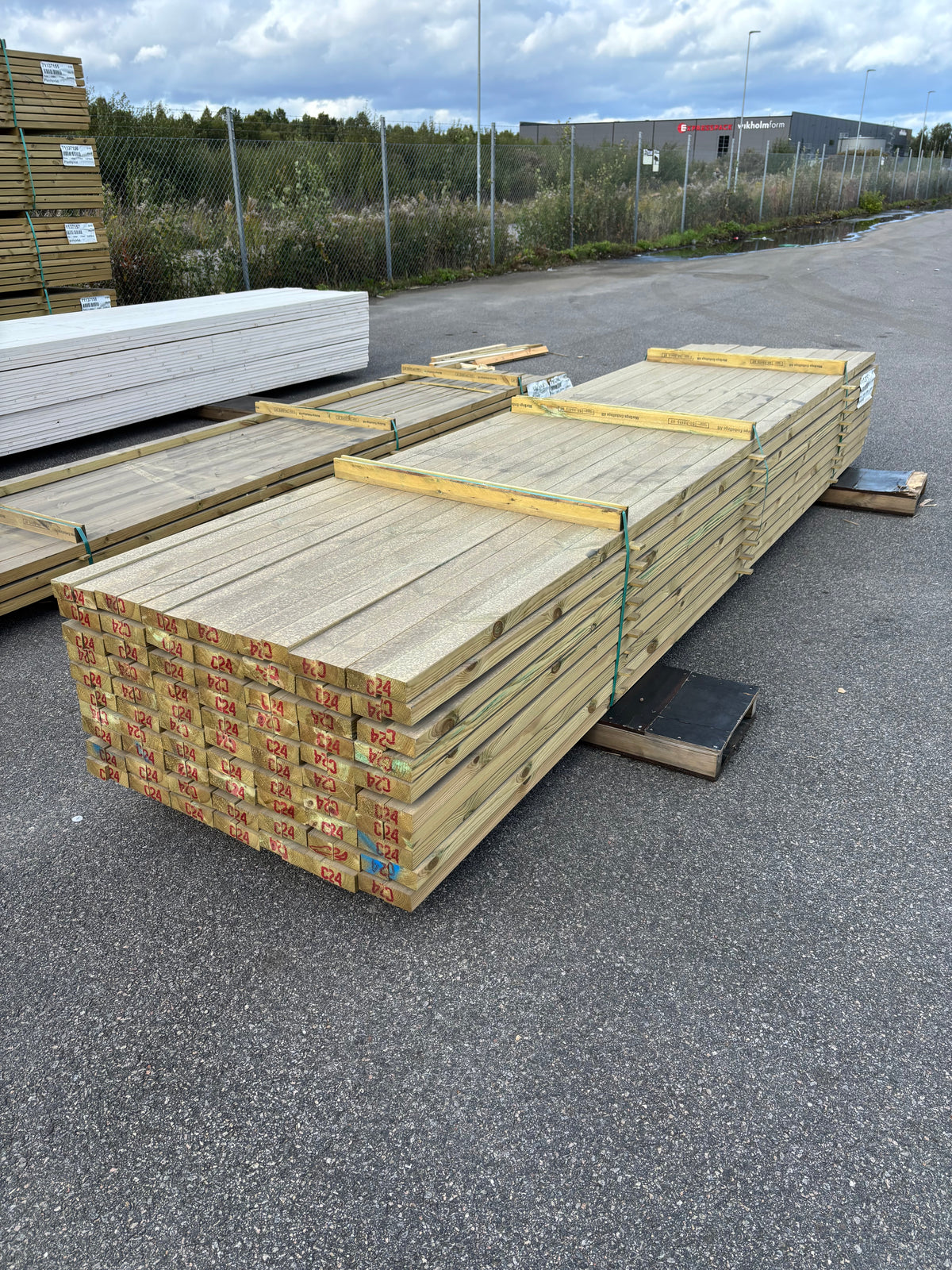 Paket Tryckimpregnerade Reglar 45x70mm, 140st 4,20m