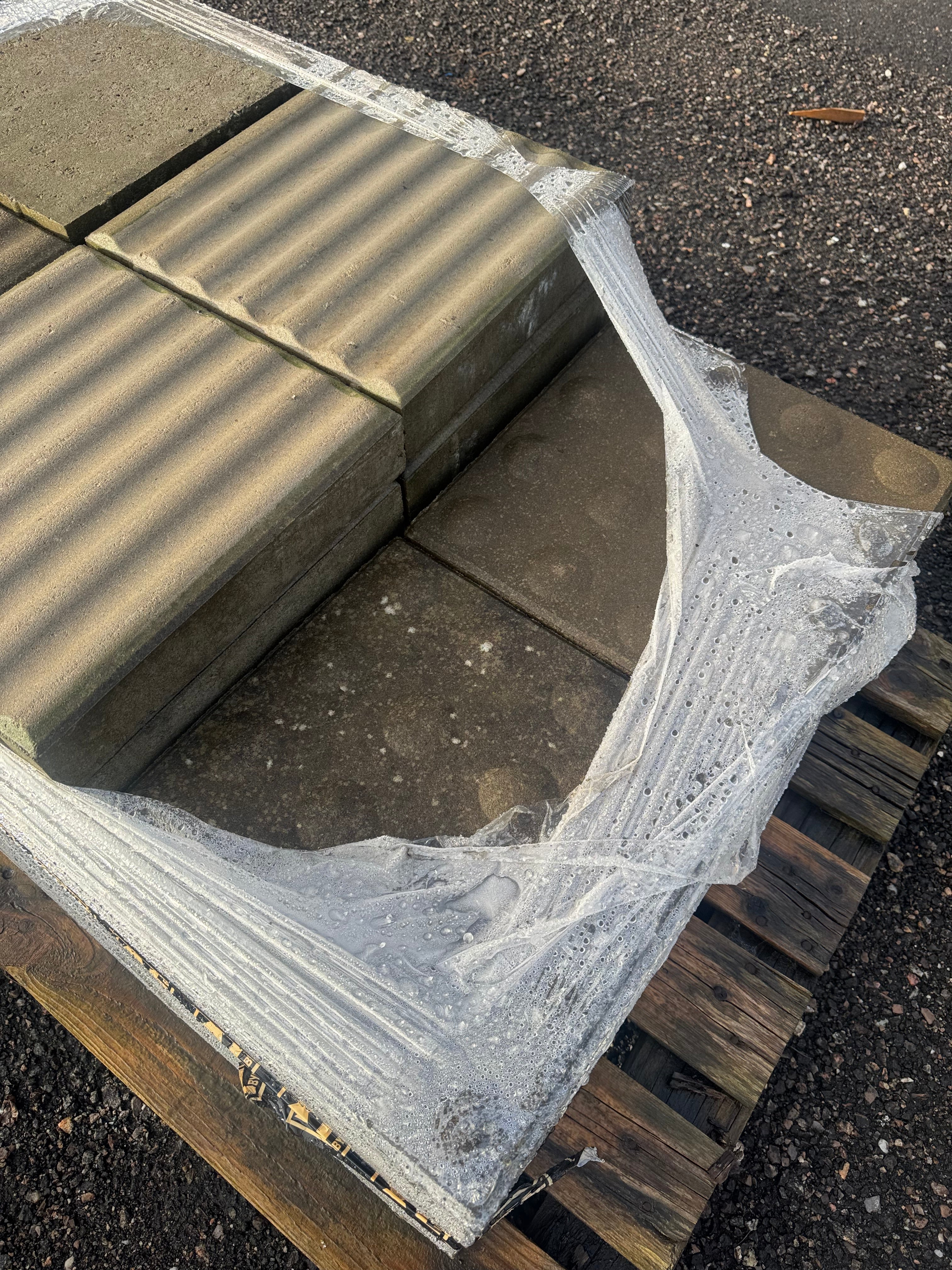 Pall Sten – 28 st (Vågiga / Cirklar)