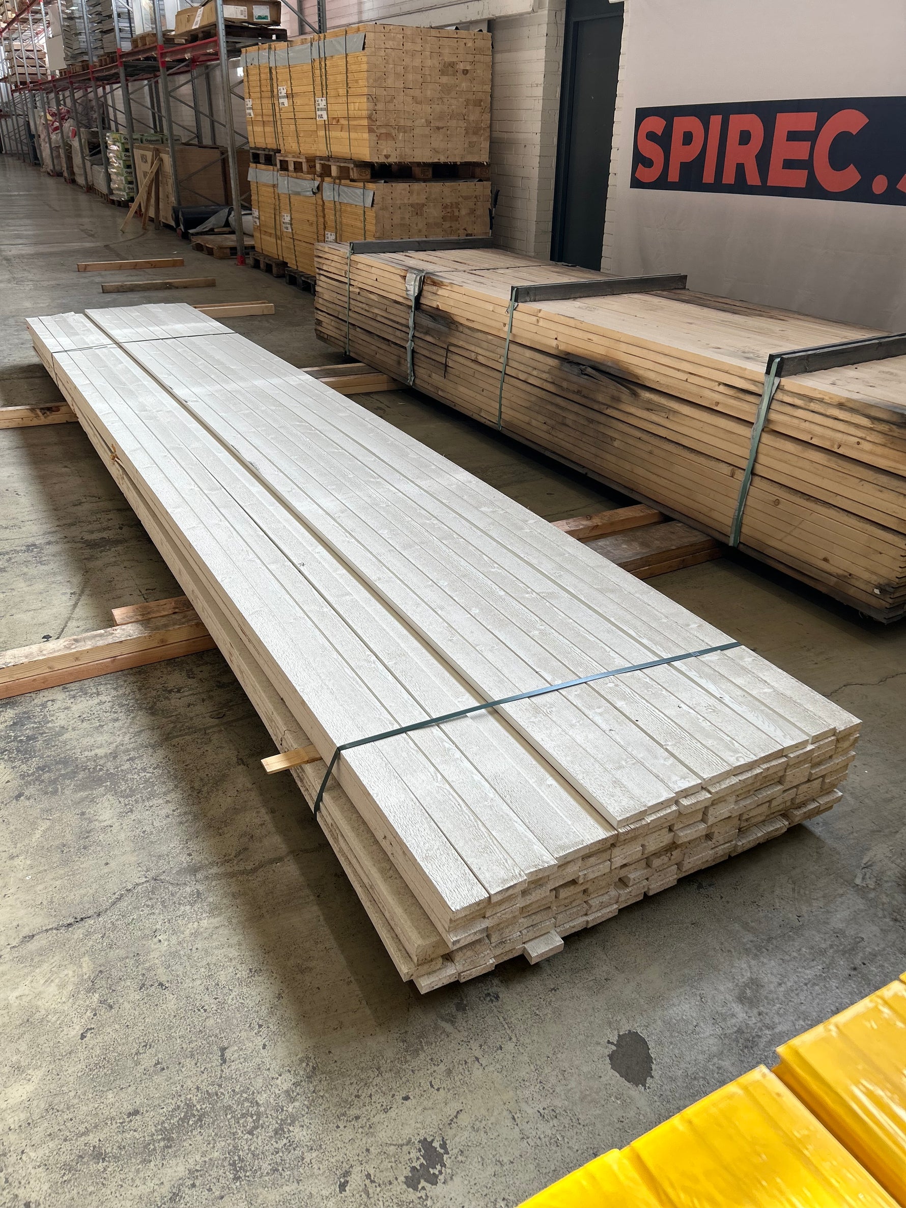 Paket Finsågade Brädor 22x70mm, 139st 5,40m- Grundmålade