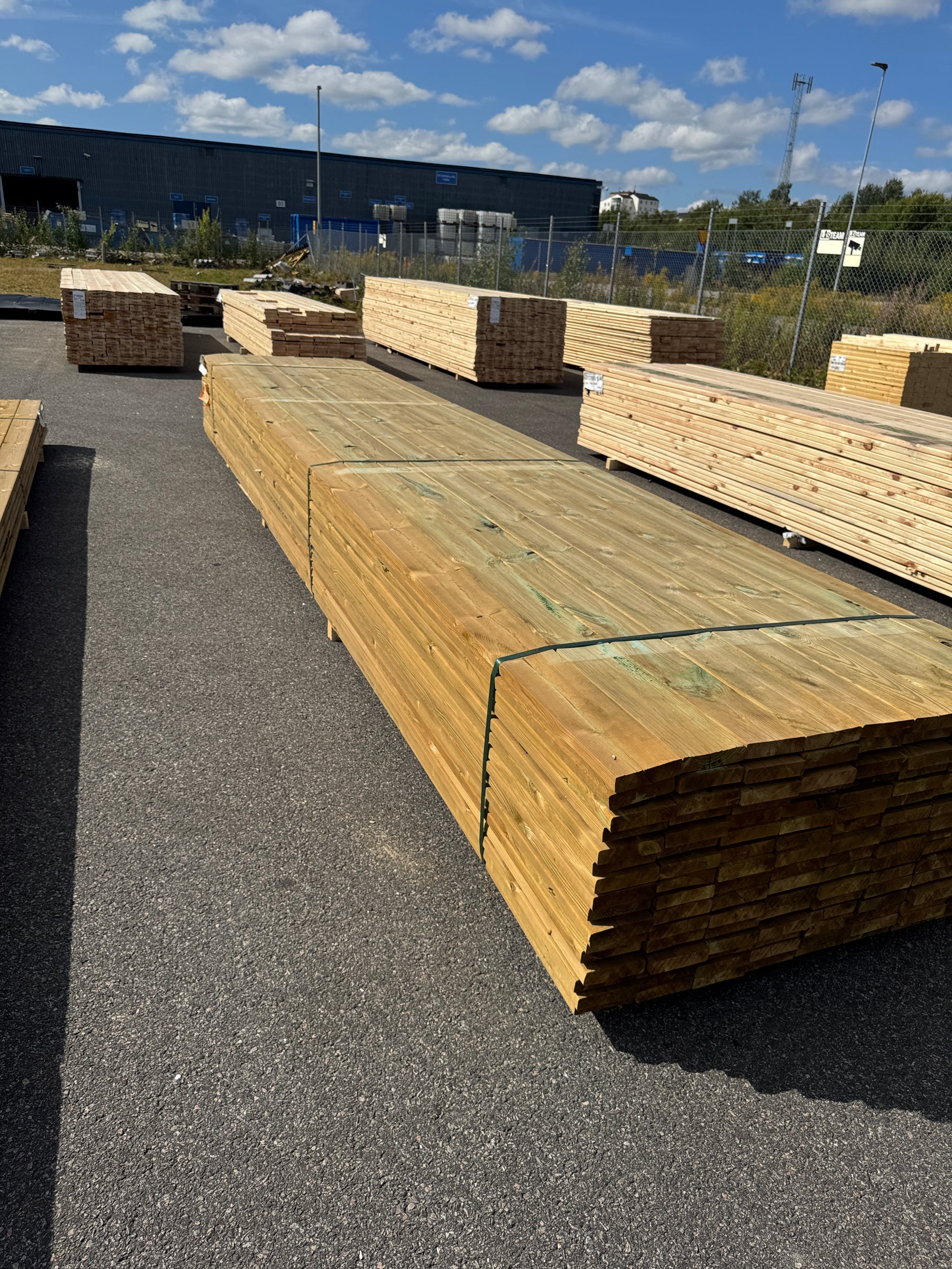Paket Slät Trall 28x120 – 144st – 5.40 m – NTR AB – ANDRASORTERING