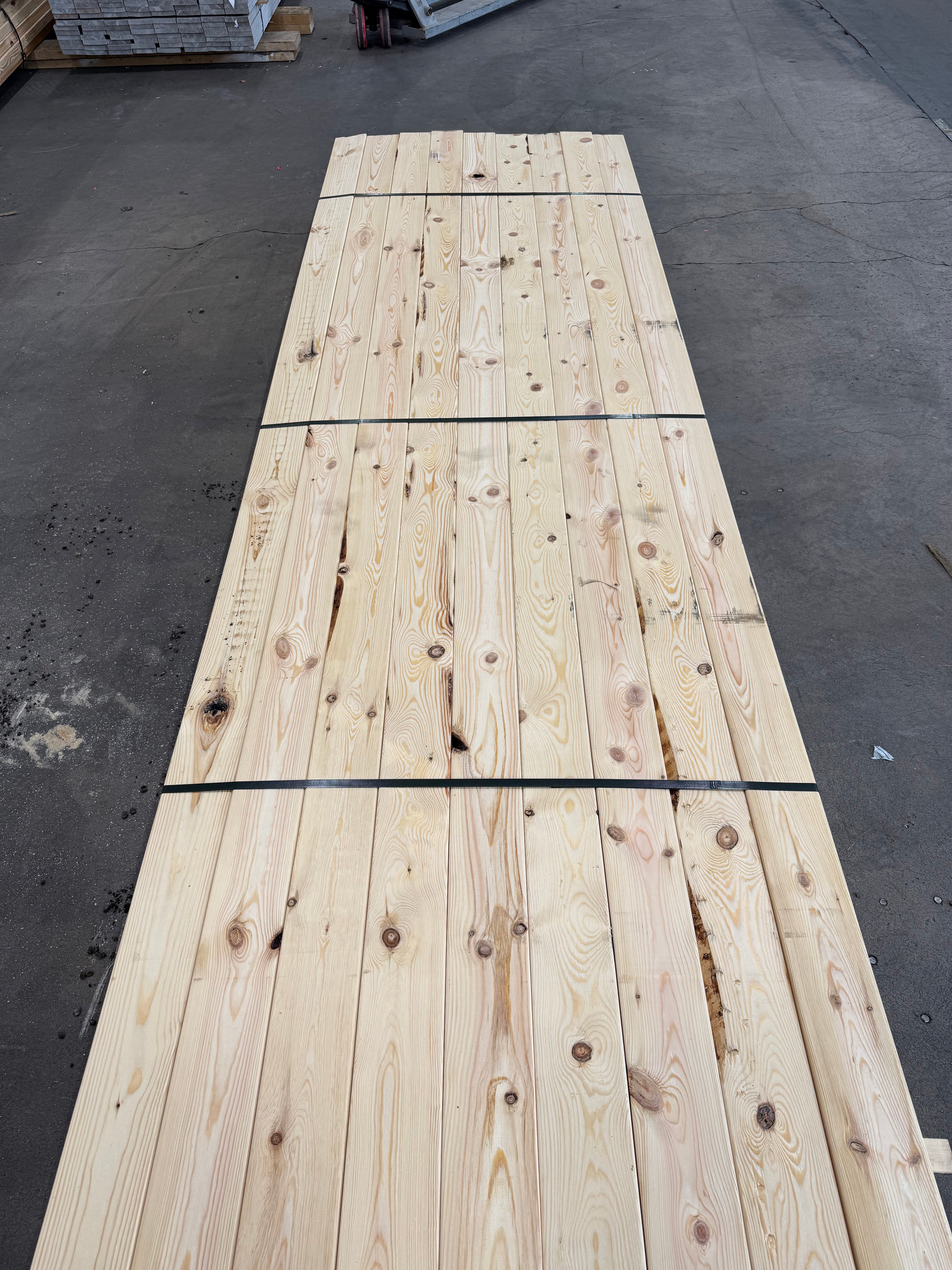 Paket Hyvlade Brädor 28x120mm, 3.60m- 54st (Furu) B-sortering