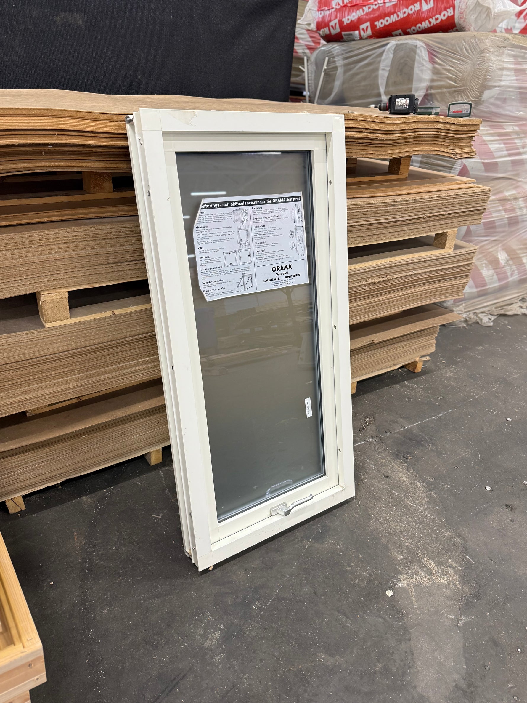 Fönster 68x138 cm Alu/Komposit Frostad Vit - Spirec