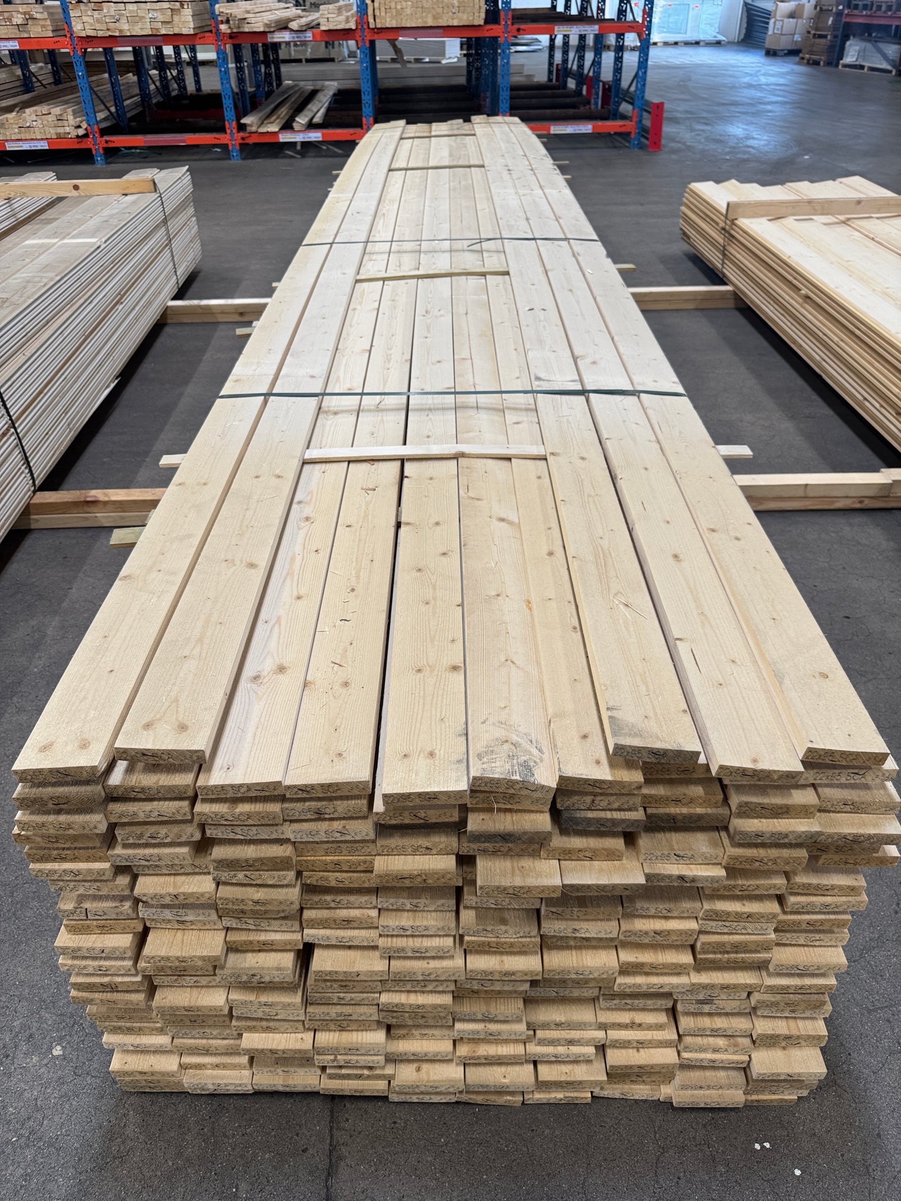 Paket Finsågade Brädor 22x95mm 5,40m – 195 st Väderbitna