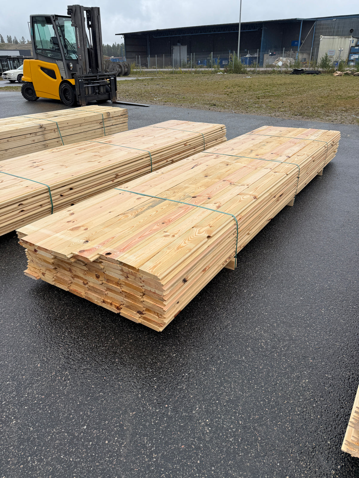 Paket Spontad Panel 27x145mm 4,20m – 96st