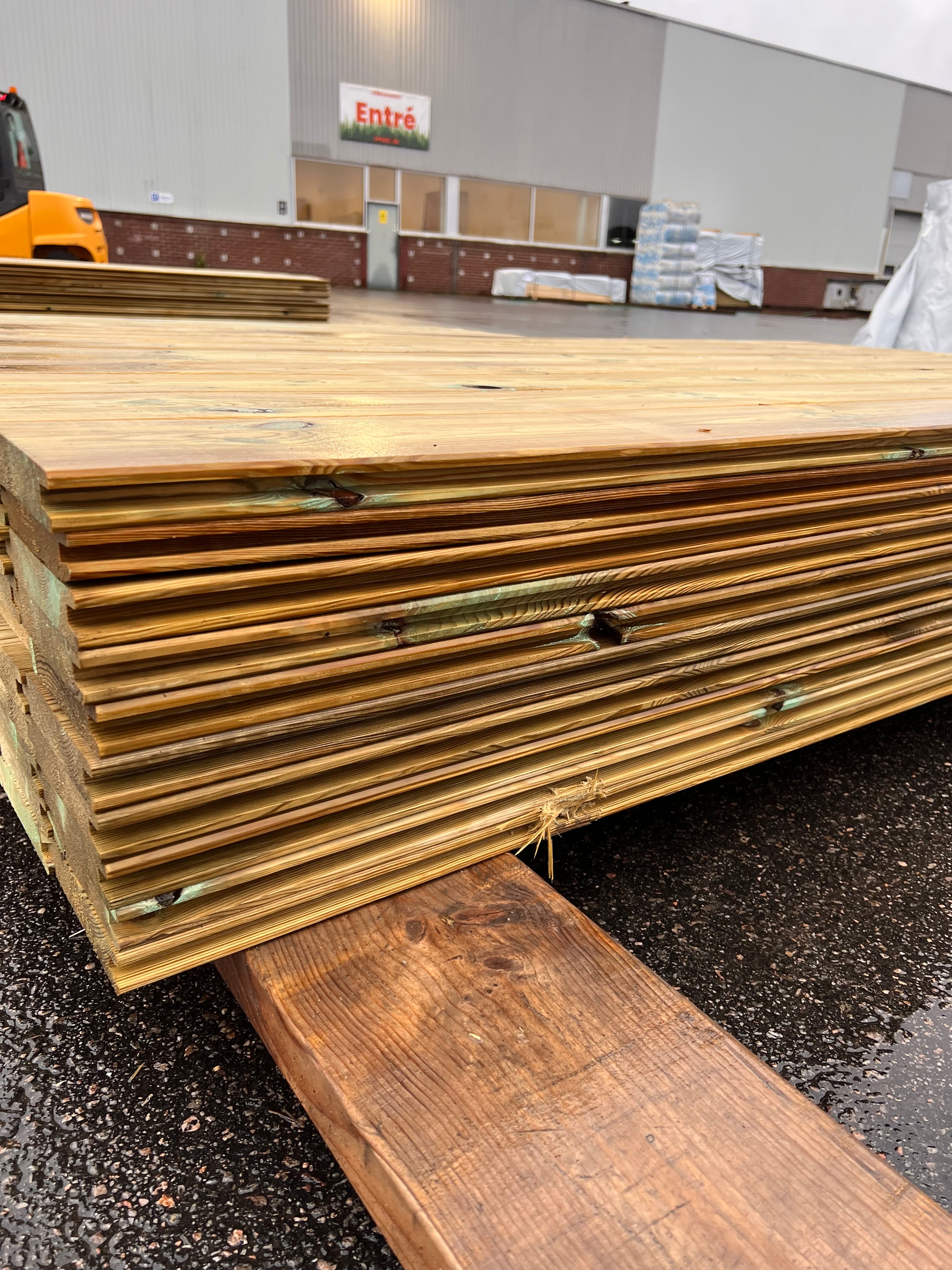 Paket Spontad Panel Hyvlad 27x145mm – 80 st 2.0m Tryckimpregnerad